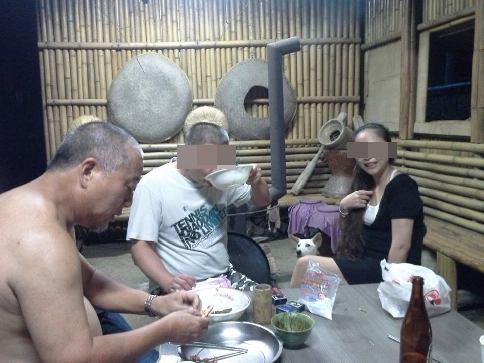 民進黨前立委巴燕達魯（左1）被控猥褻2名未滿12歲女童，成為首位因妨害性自主罪而鋃鐺入獄的中央民代。 （翻攝自陳婉真臉書）