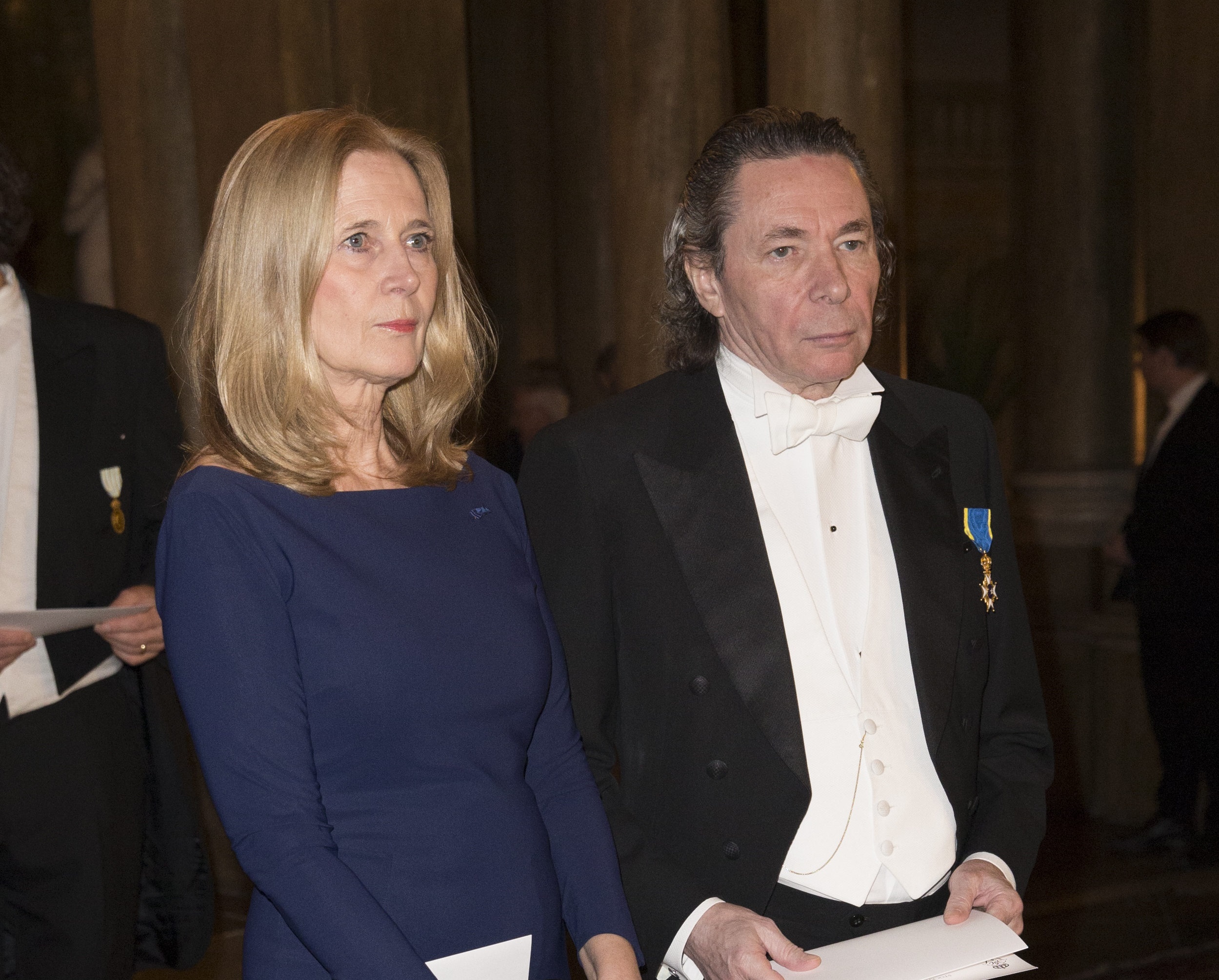 詩人佛洛斯藤松（左）的丈夫，同時也是攝影師的阿爾諾（右）遭控對多名女性性騷擾。（東方IC）