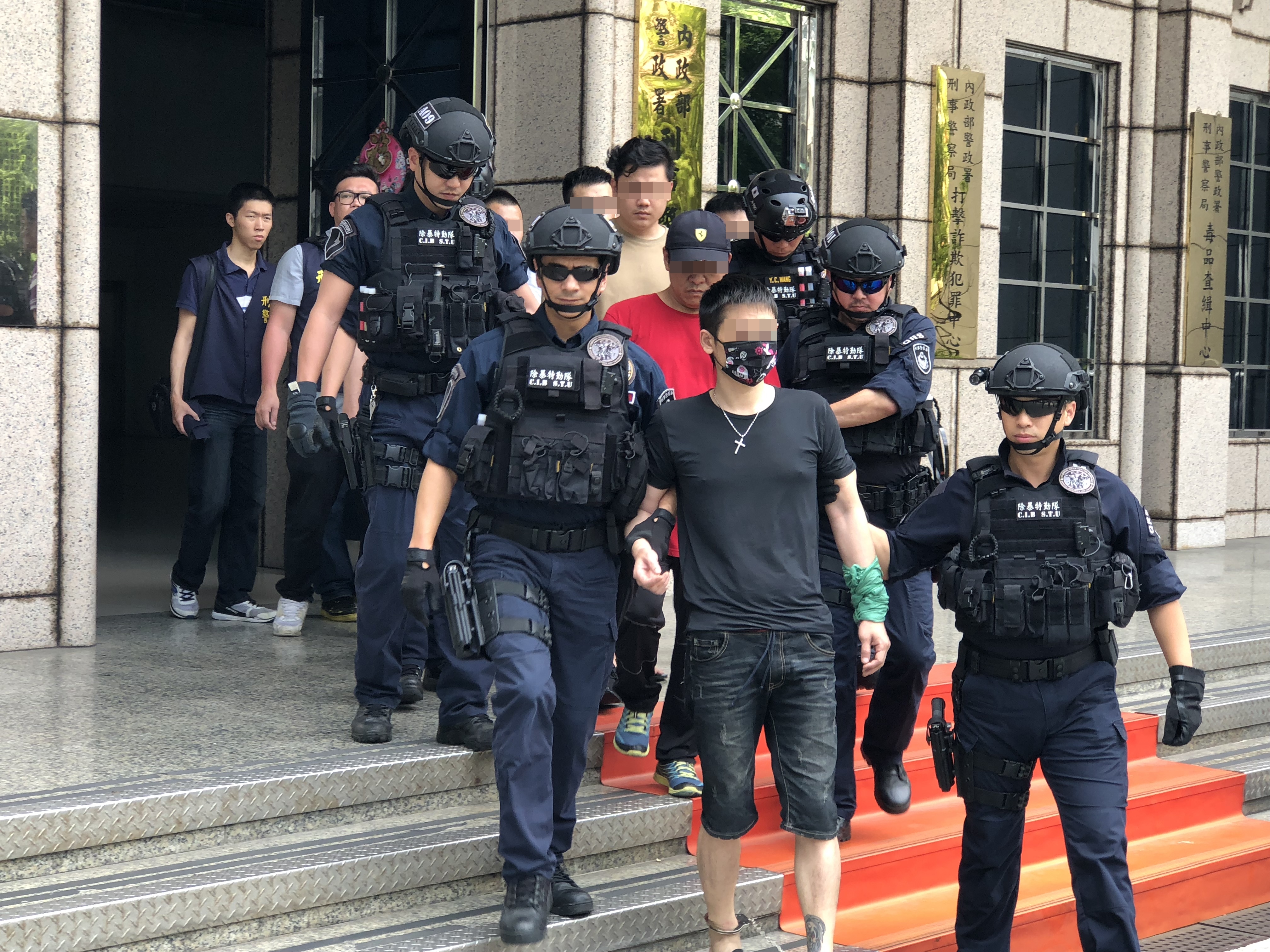 北聯幫眾涉嫌挑釁公權力。（刑事局提供）