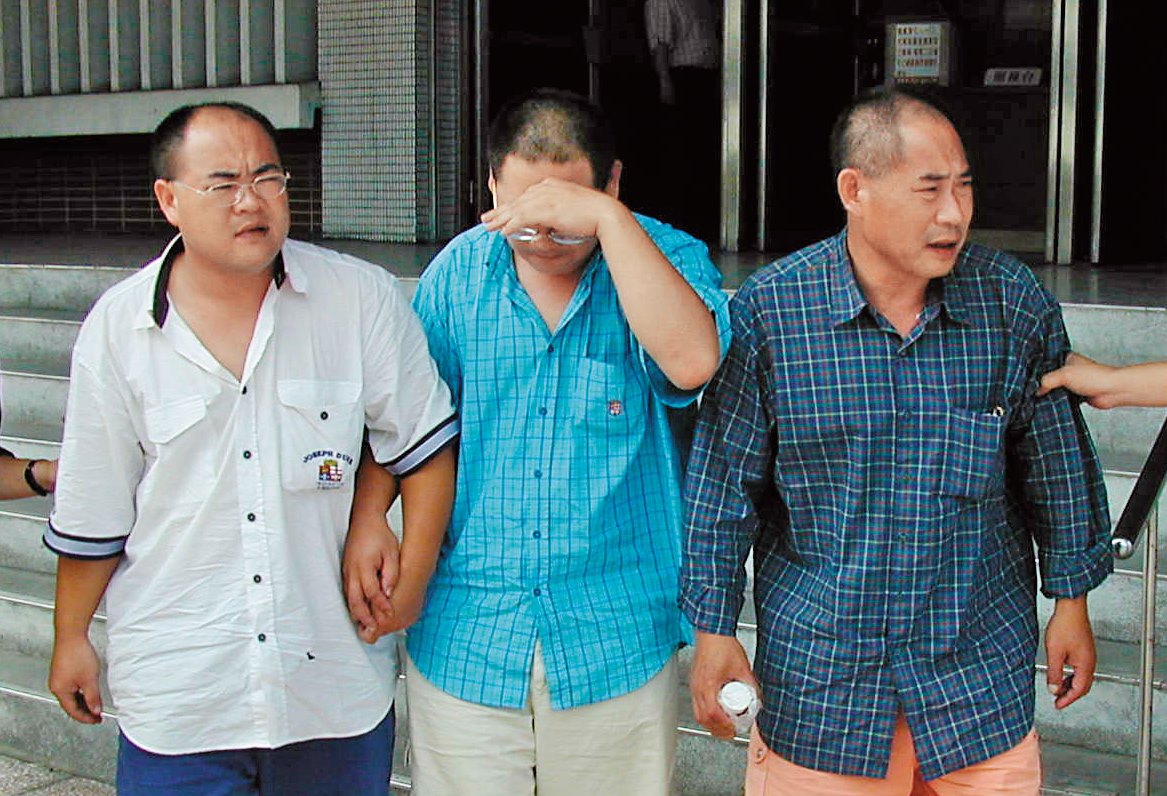 2001年杜氏父子3人被控在廣東殺害5人，陳欽賢說，中國提供的幾項物證，台灣的法院皆無法檢視。此案已在2014年執行槍決。（聯合知識庫）