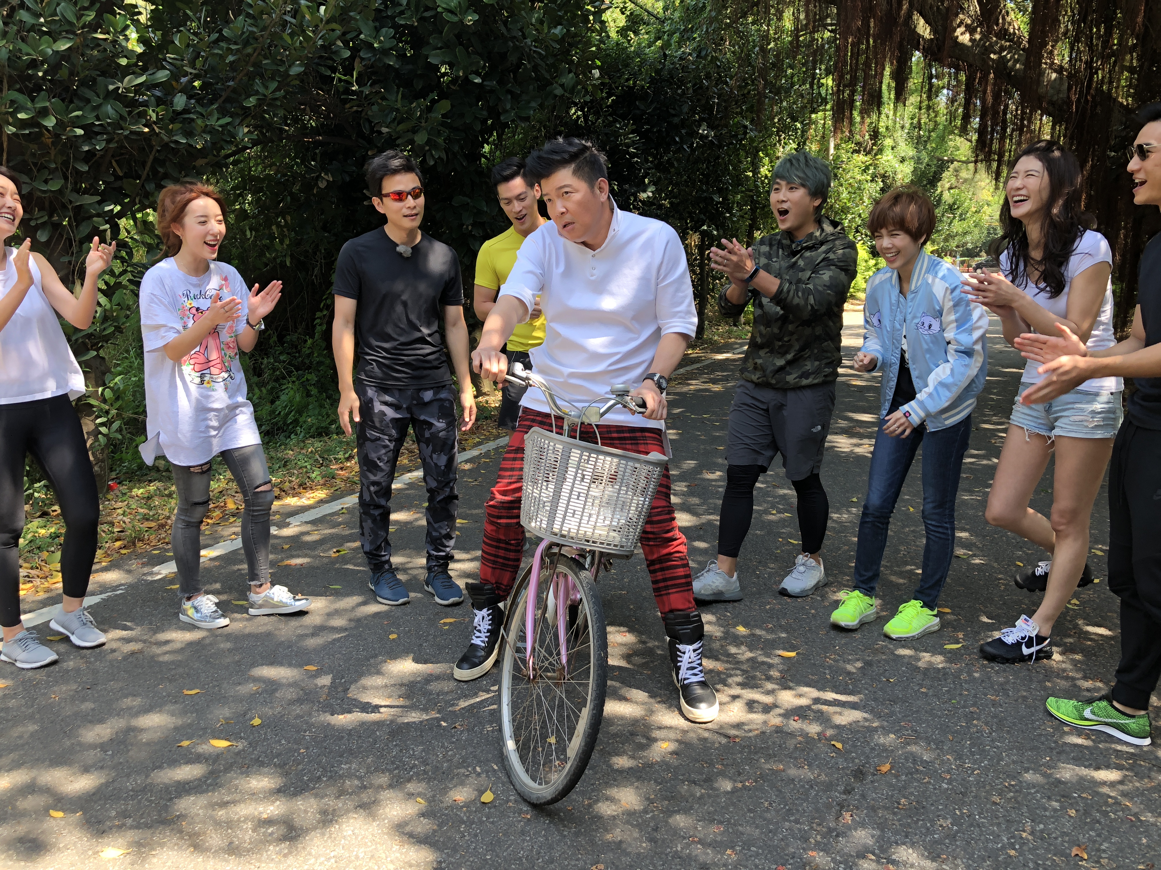 曾國城上《飢餓遊戲》挑戰各種關卡。（中視提供）