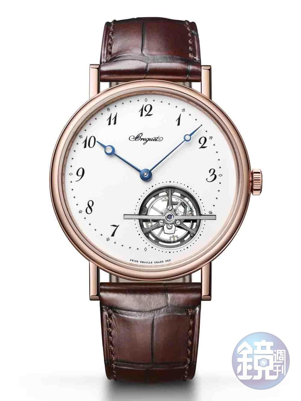 《Classique Tourbillon Extra-Plat 5367》寶璣首次將大明火琺瑯面盤使用在這系列上，碰撞出全新的工藝火花。品牌以一條手工倒角裝飾的陀飛輪橫桿，於其上飾以尖晶石，以將目光聚焦於這重要元素之上；藍鋼寶璣指針於潔白無瑕的琺瑯面盤上形成強烈的對比，並確保小時及分鐘的完美讀取性。功能：時間顯示；陀飛輪/機芯：自動上鍊機芯/建議售價：約NT$ 4,756,000