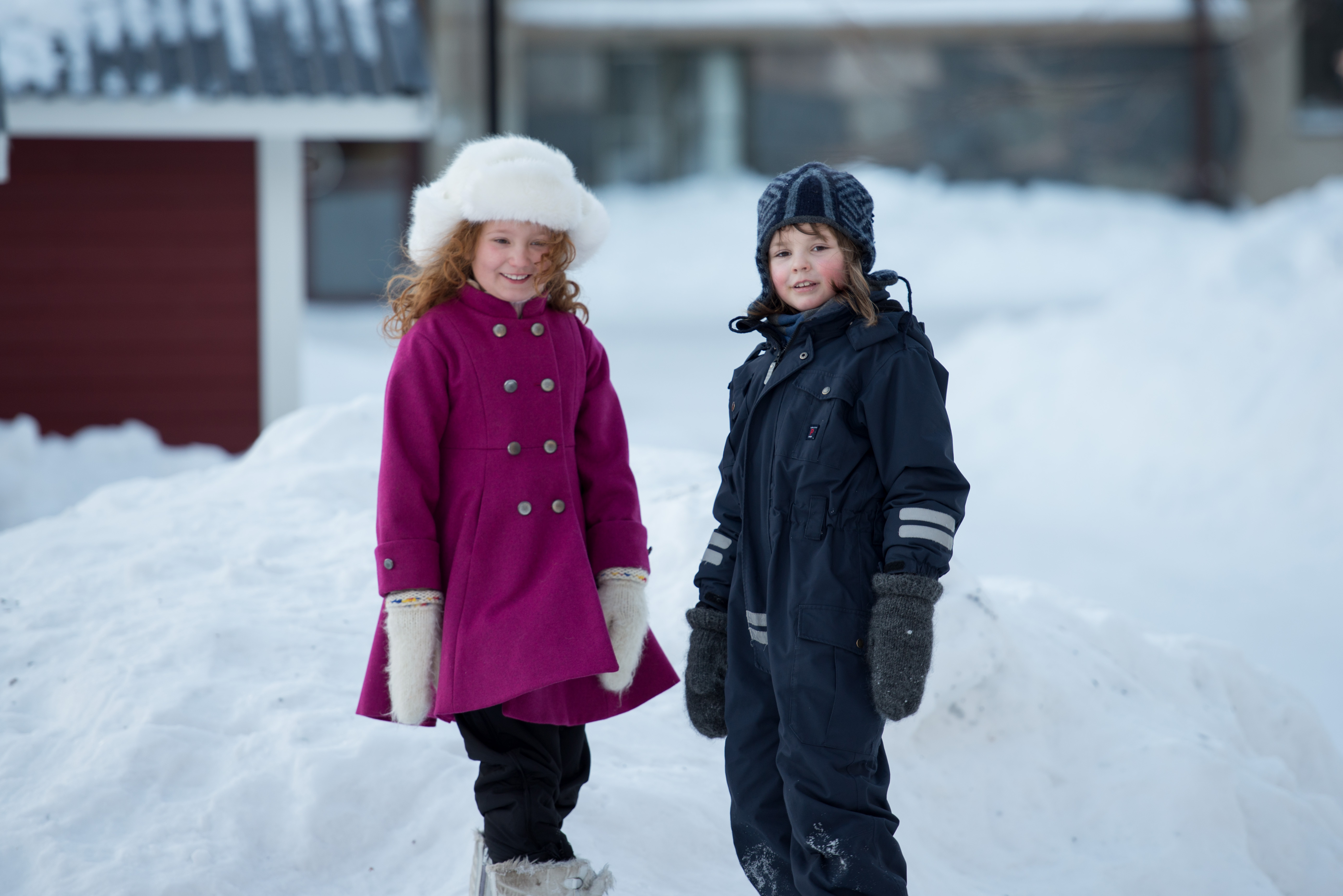 《西西夢遊仙境》由童星莉莉布朗（左）和艾絲翠得洛芙葛瑞恩分飾小櫻和西西，兩人有很多對手戲，私下也成為好朋友。 （台灣國際兒童影展提供）