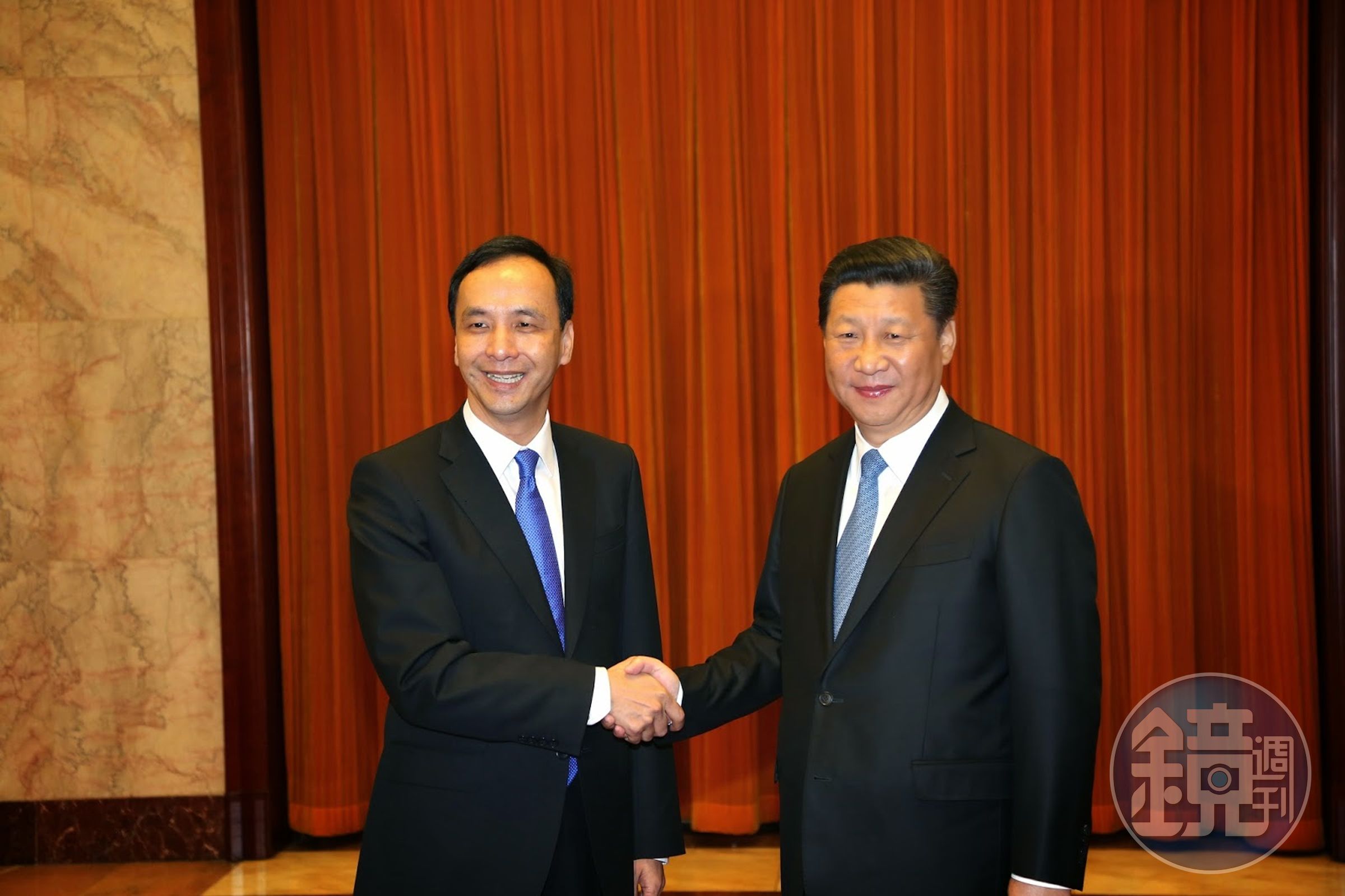 前國民黨主席朱立倫（左）任內曾成功登陸，與對岸領導人習近平（右）會面。（國民黨提供）