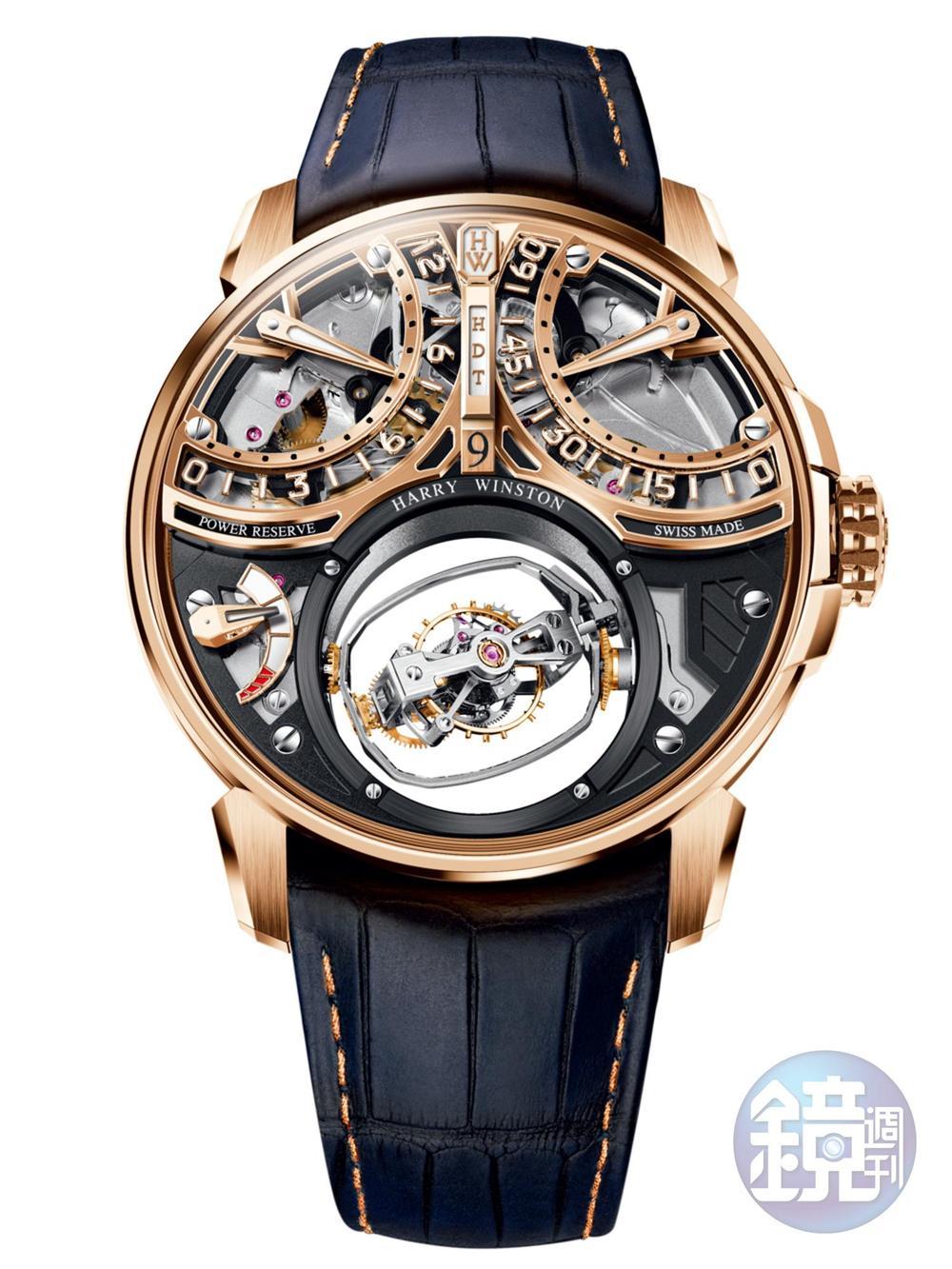 《Histoire de Tourbillon 9》上半部則為逆跳時(左)與分(右)指示,填入螢光塗料的時標固定在藍寶石水晶上方,讓逆跳機構可以一覽無遺。功能:時間指示;動力儲存指示;三軸陀飛輪/機芯:手上鏈機芯/建議售價:約NT$20,419,000(限量10只)