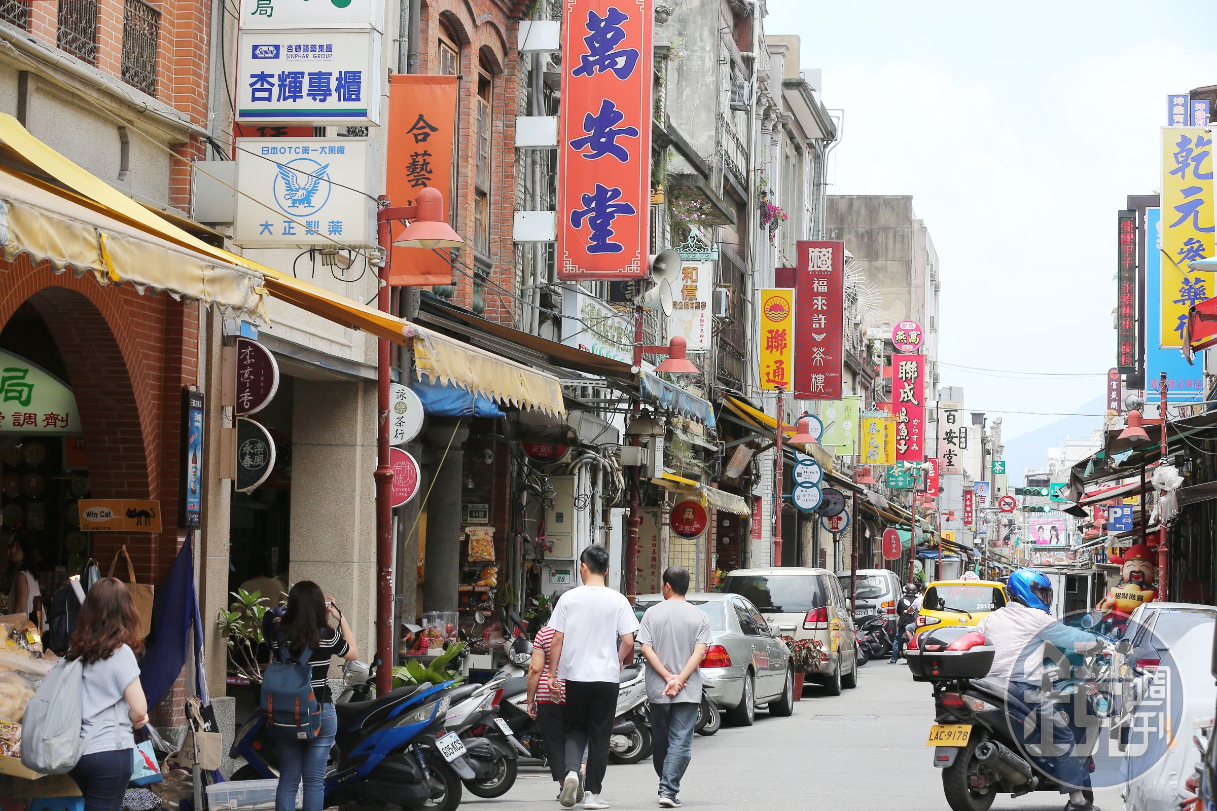 我們熟悉的迪化街，以前有著「台北地下金庫」之名。