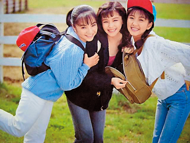 王思涵(左起)、徐若瑄及吳珮瑜組成少女隊出道,如今只有徐若瑄在演藝圈擁有一席之地。