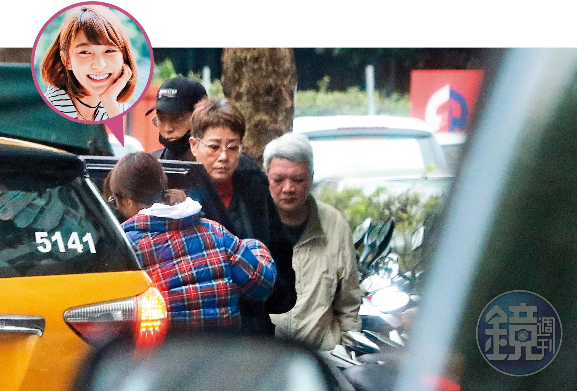 李玉壐分手吳心緹後,被拍到帶著大4歲的前《大學生了沒》成員溫妮(黃于恩)和父母吃鍋,戀情曝光後,他大方認愛。