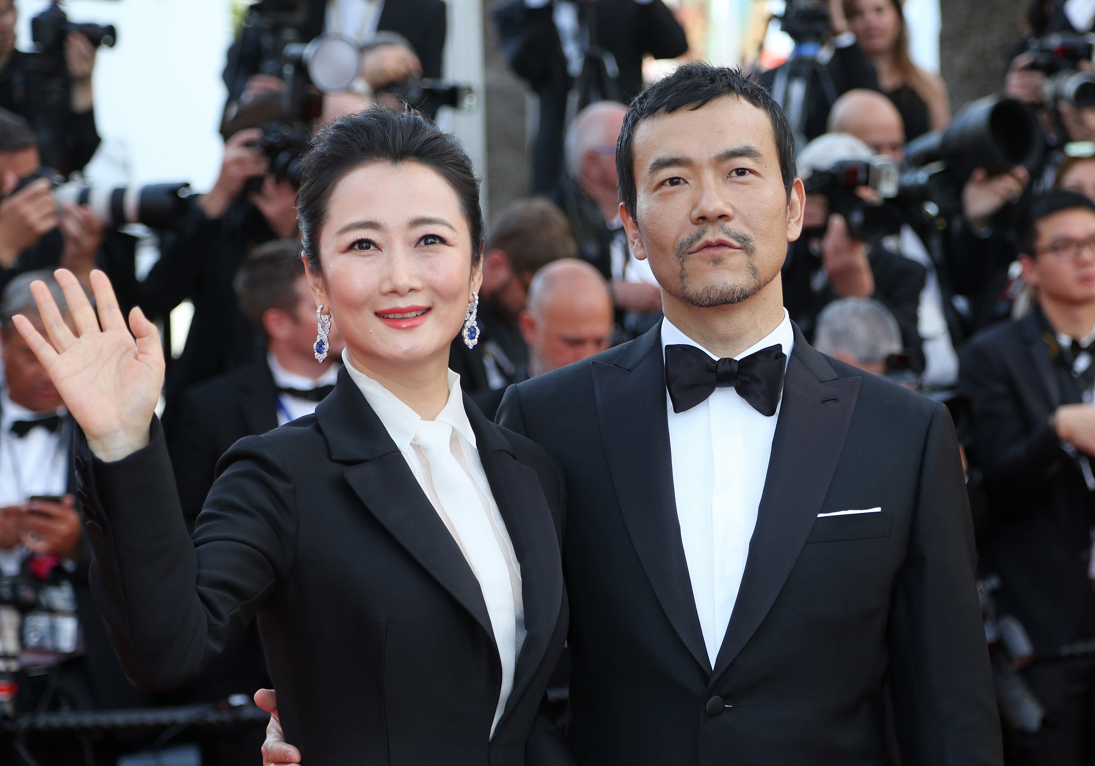 趙濤與廖凡已率先在《江湖兒女》全球首映前踏上坎城開幕式紅毯，兩人都是黑白配造型，相當簡約。（東方IC）