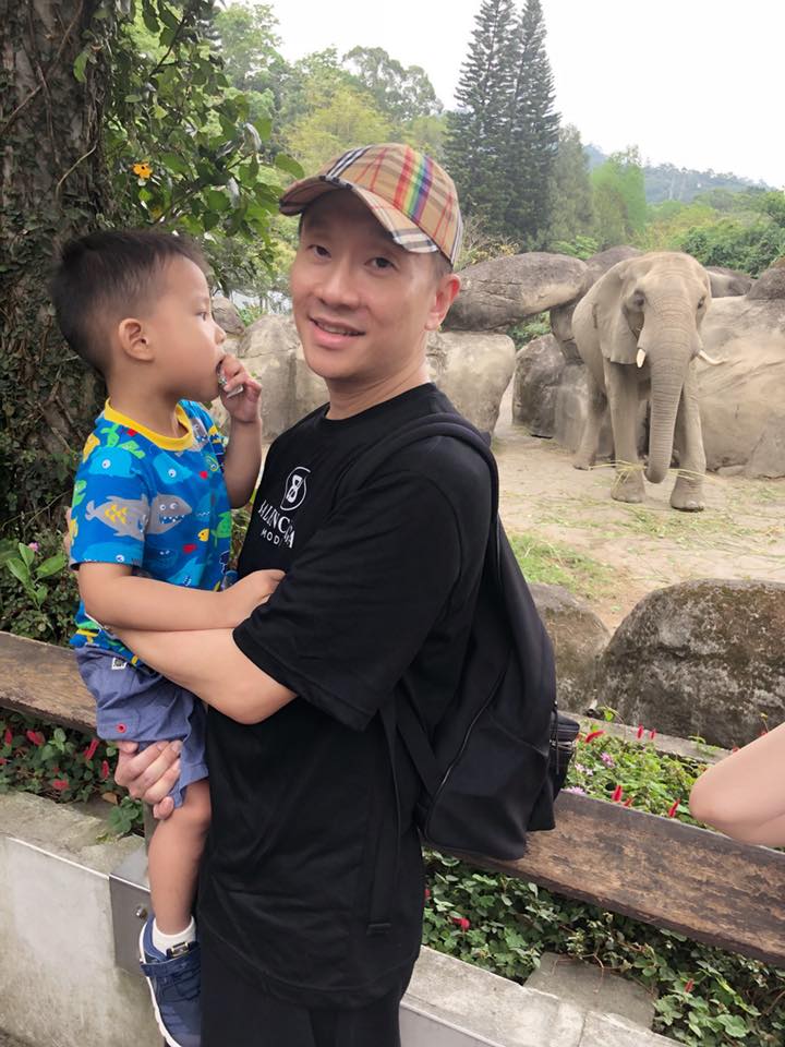管其慧男友李康瑞已經有一個兒子,靠經營直銷業收入破千萬美金。(翻攝自臉書)