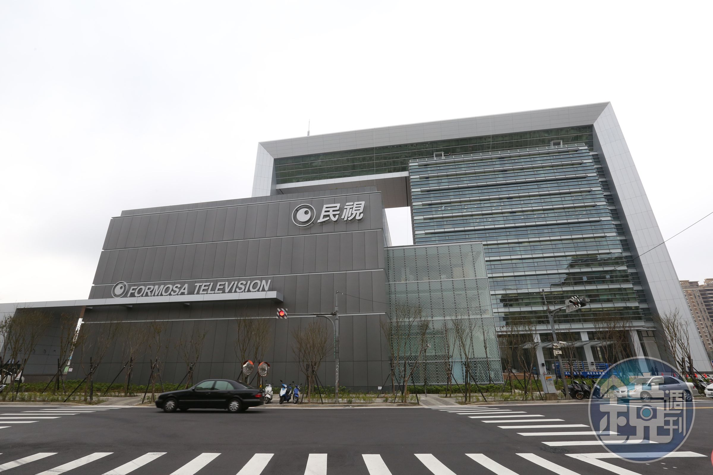 NCC在9日做出最新裁罰，宣布重罰TBC 330萬元、民視20萬元。