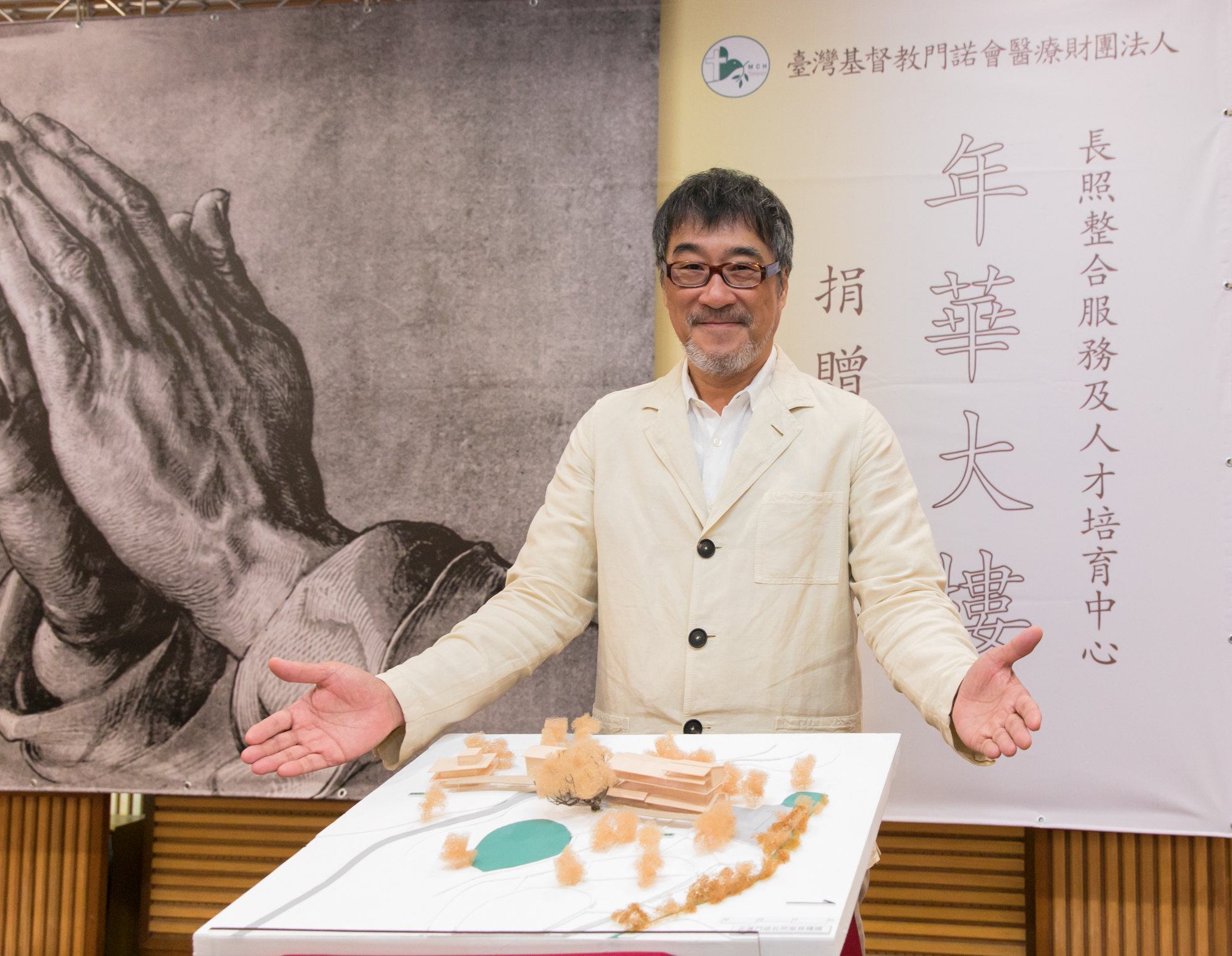 華語樂壇大師李宗盛這幾年行善不遺餘力，宣佈售出北投老宅，款項全都捐出建蓋「年華大樓」。（相信音樂提供）