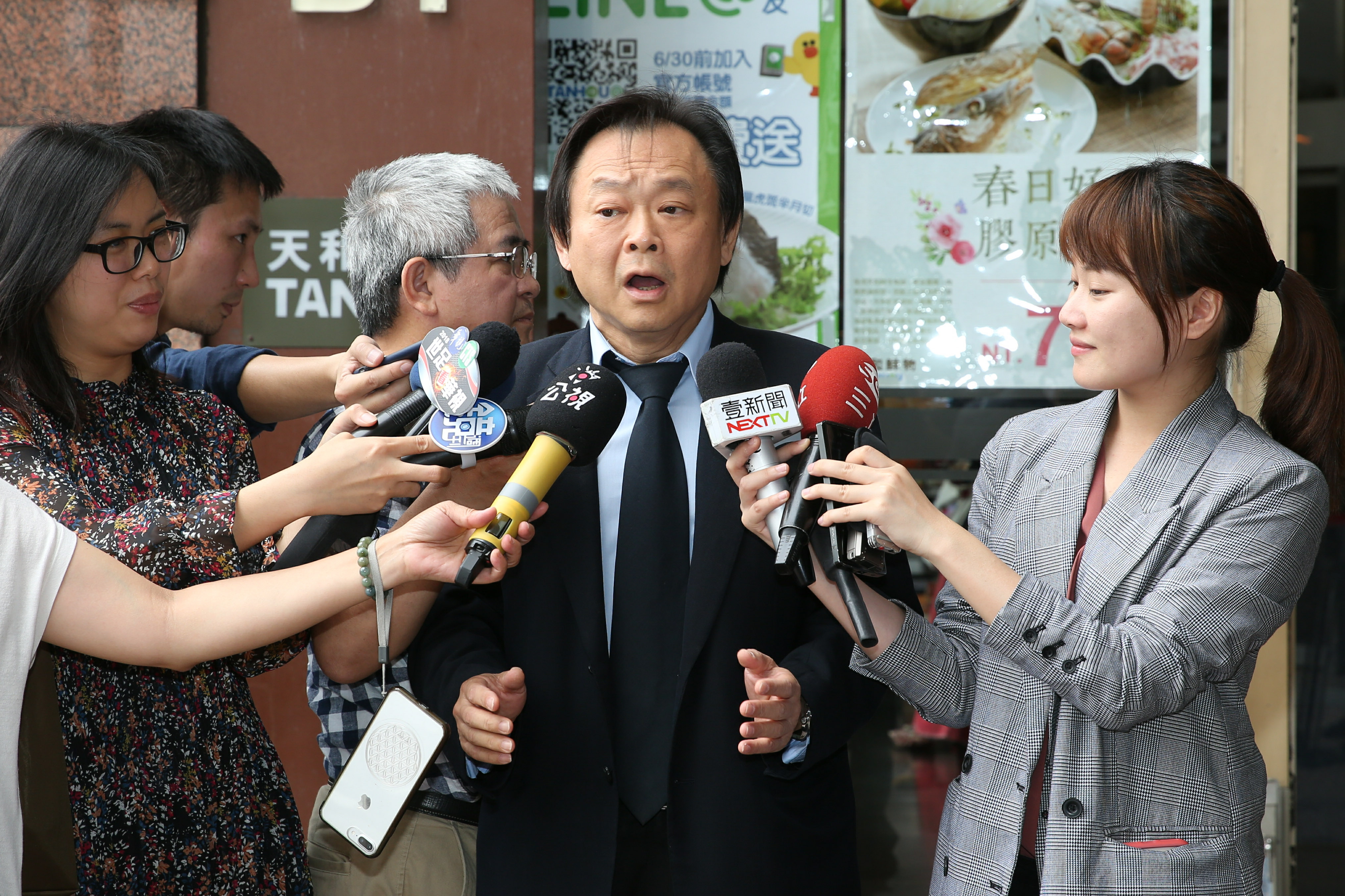 台北市議員王世堅今批台北市長柯文哲對不起柯媽媽。