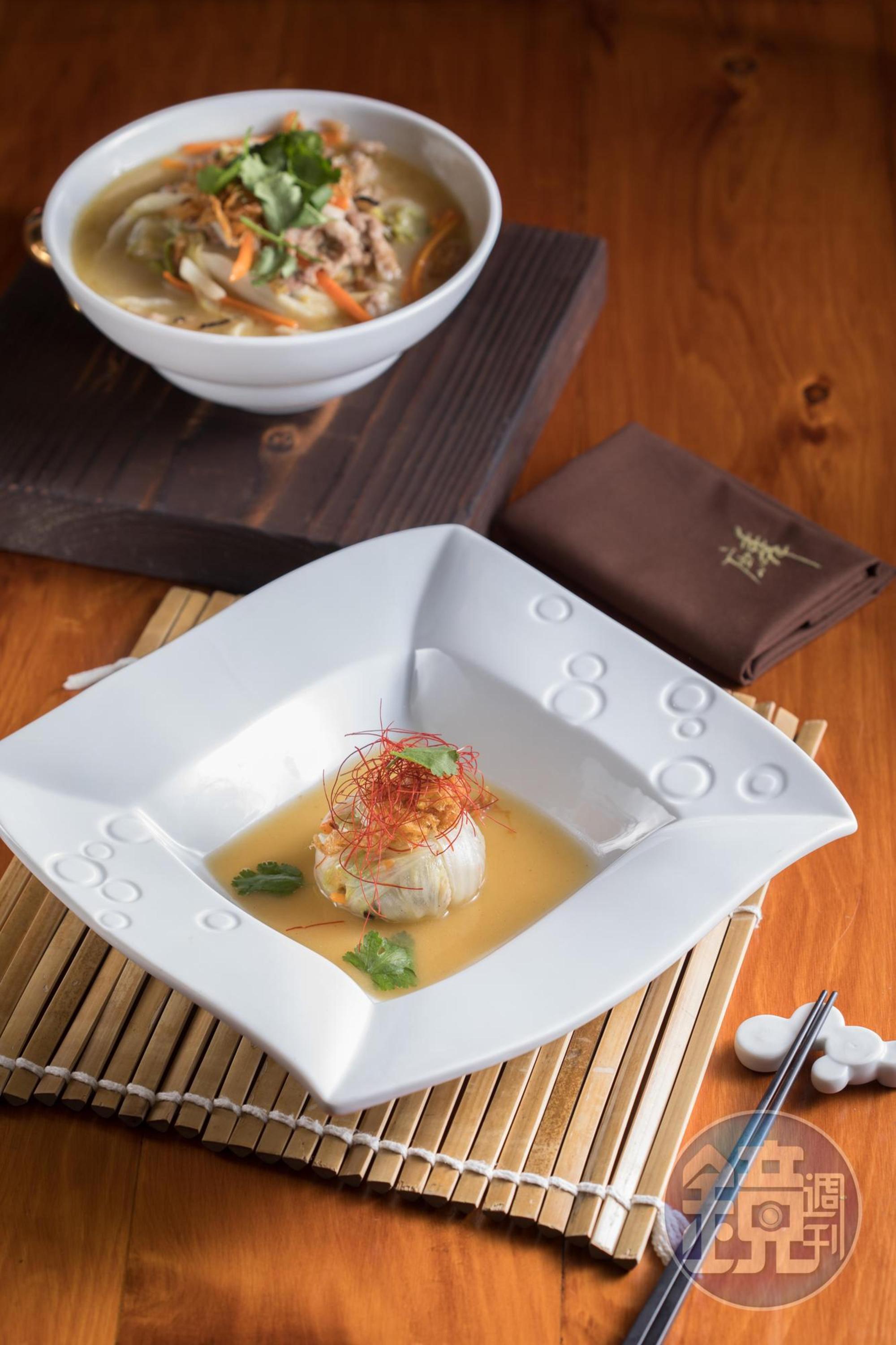 改良「蘭陽西魯肉」的大鍋上菜，這裡是台菜小做，把大白菜手工編成網，包成一顆精緻的圓球上桌。（需3天前預訂）