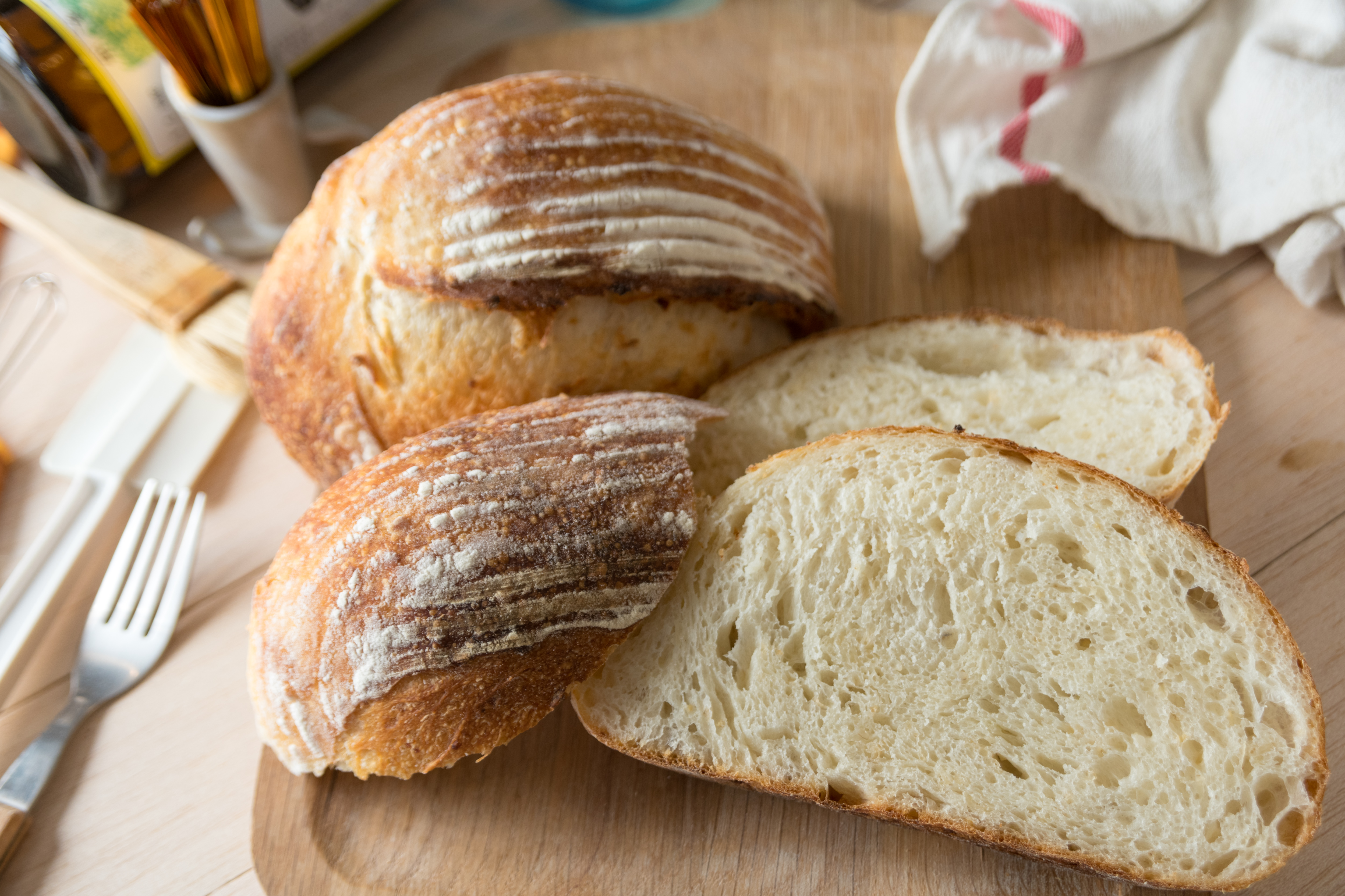 「ca:san」麵包店運用宜蘭三星的糙米製作「白米鄉村」麵包，恬淡有味。（120元／個）