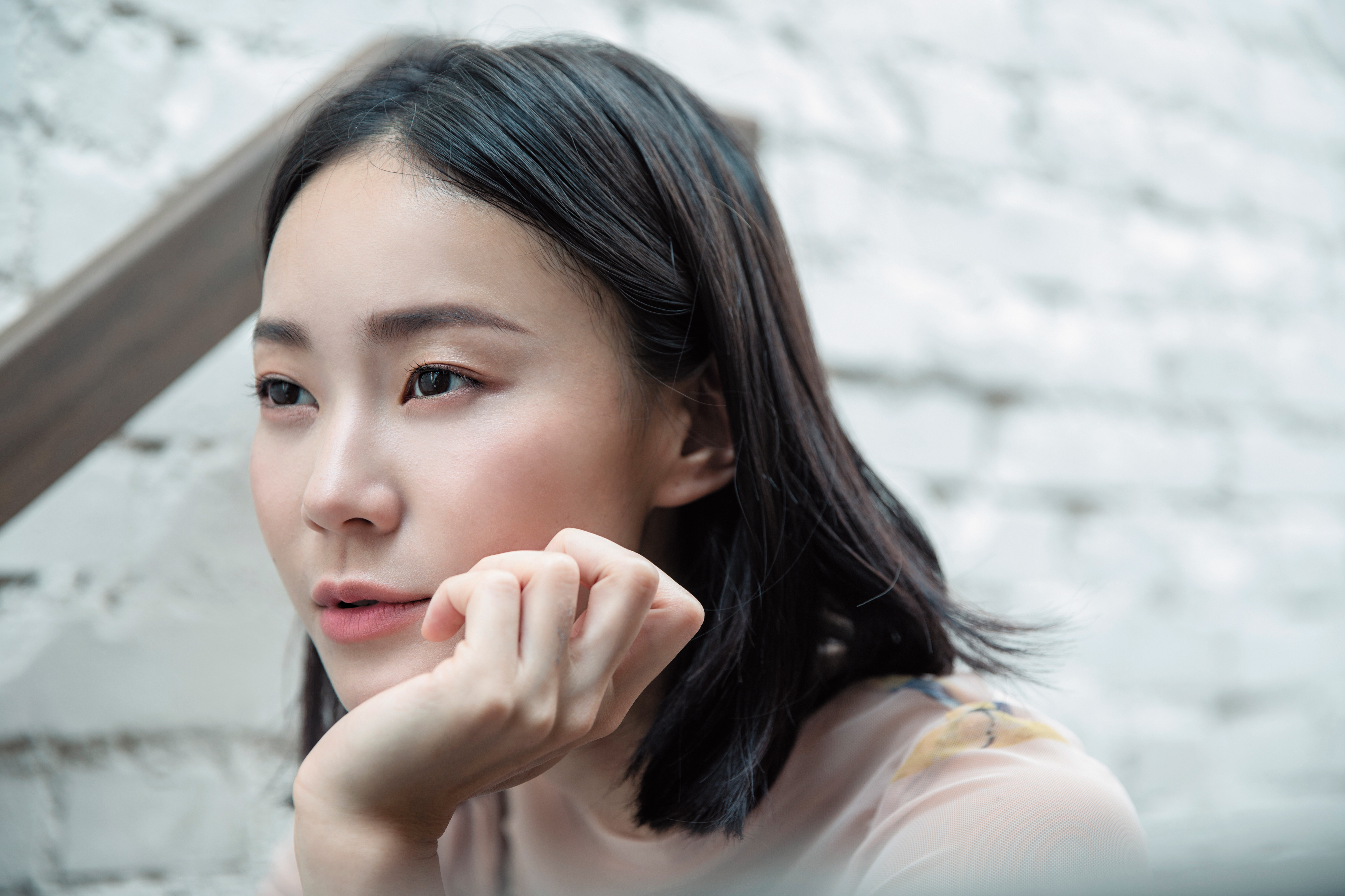 問起鍾瑶最瘋狂的思想？她說，「當演員就是很瘋狂的idea。」