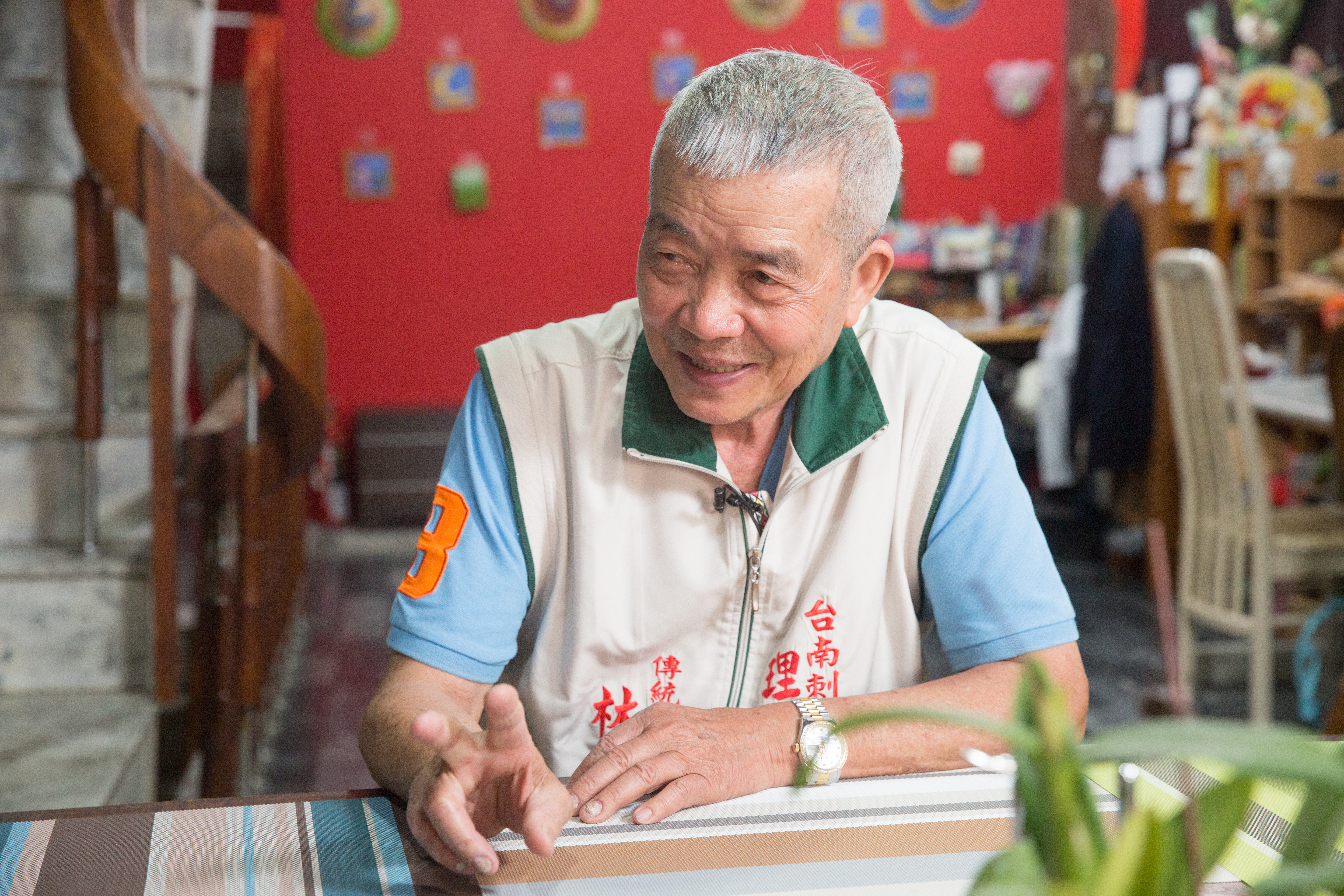 「有在理神明事情的人，大家都認識我，」林玉泉自豪道。