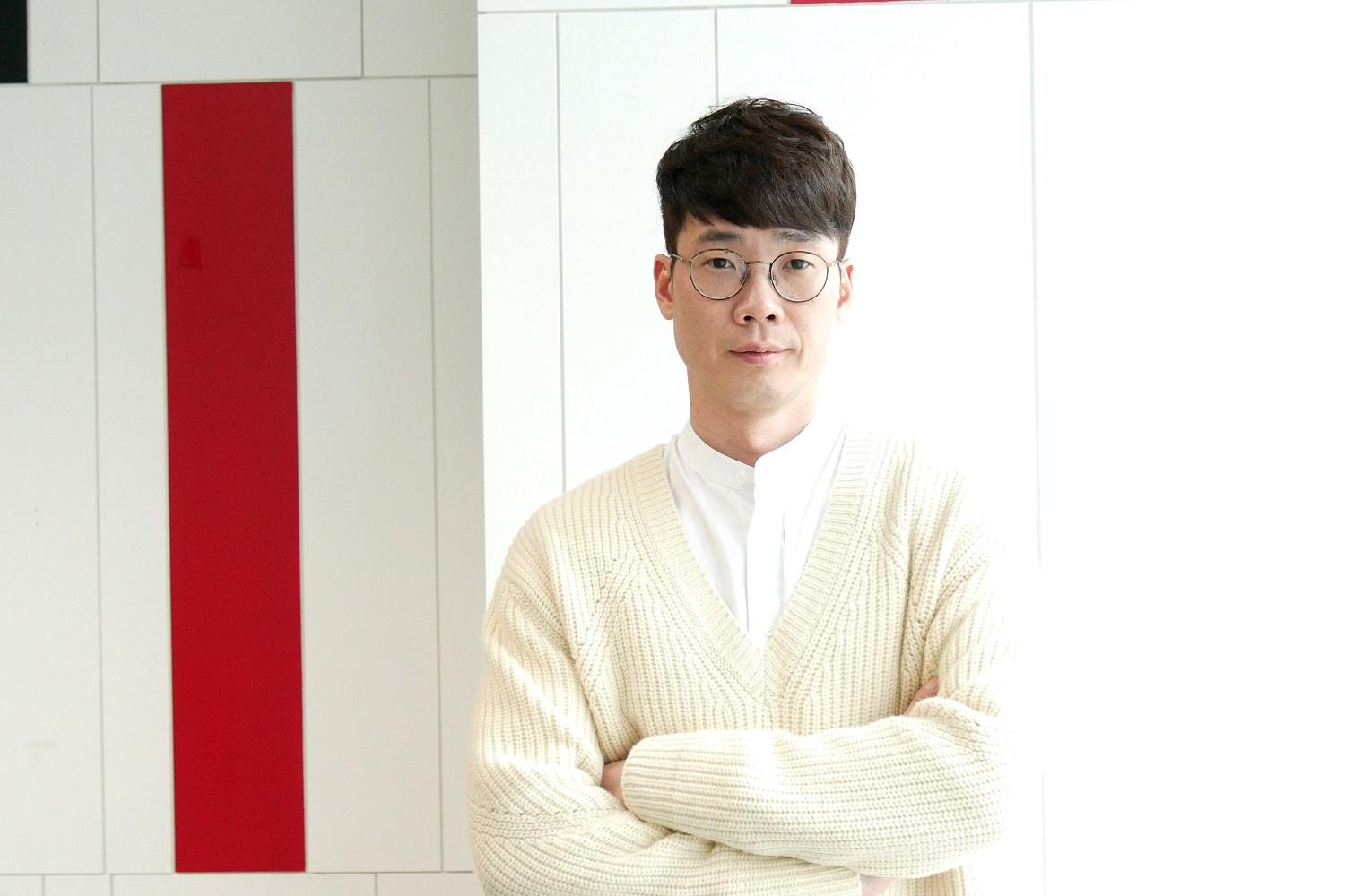 為《BUSTED！明星來解謎》擔任主企畫的趙孝鎮PD，過去長達5年曾任《Running Man》製作人。（Netflix提供） 