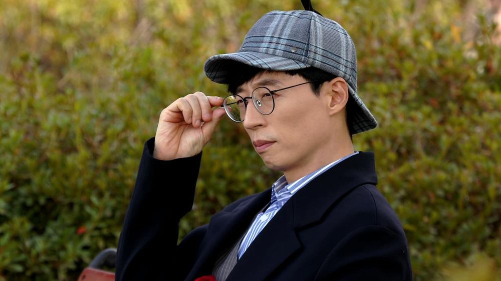 「國民MC」劉在錫在《BUSTED！明星來解謎》是靈魂領軍人物，身分為極具親和力的社區偵探。（Netflix提供）