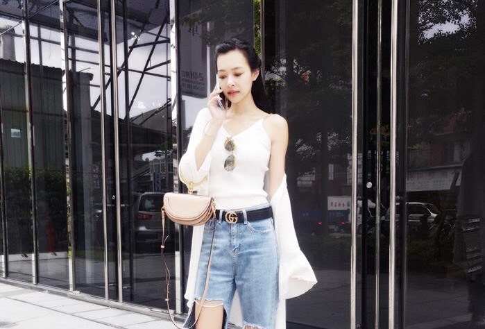 王思佳微風之夜意外露兩點,成為熱議對象。(翻攝自王思佳臉書)