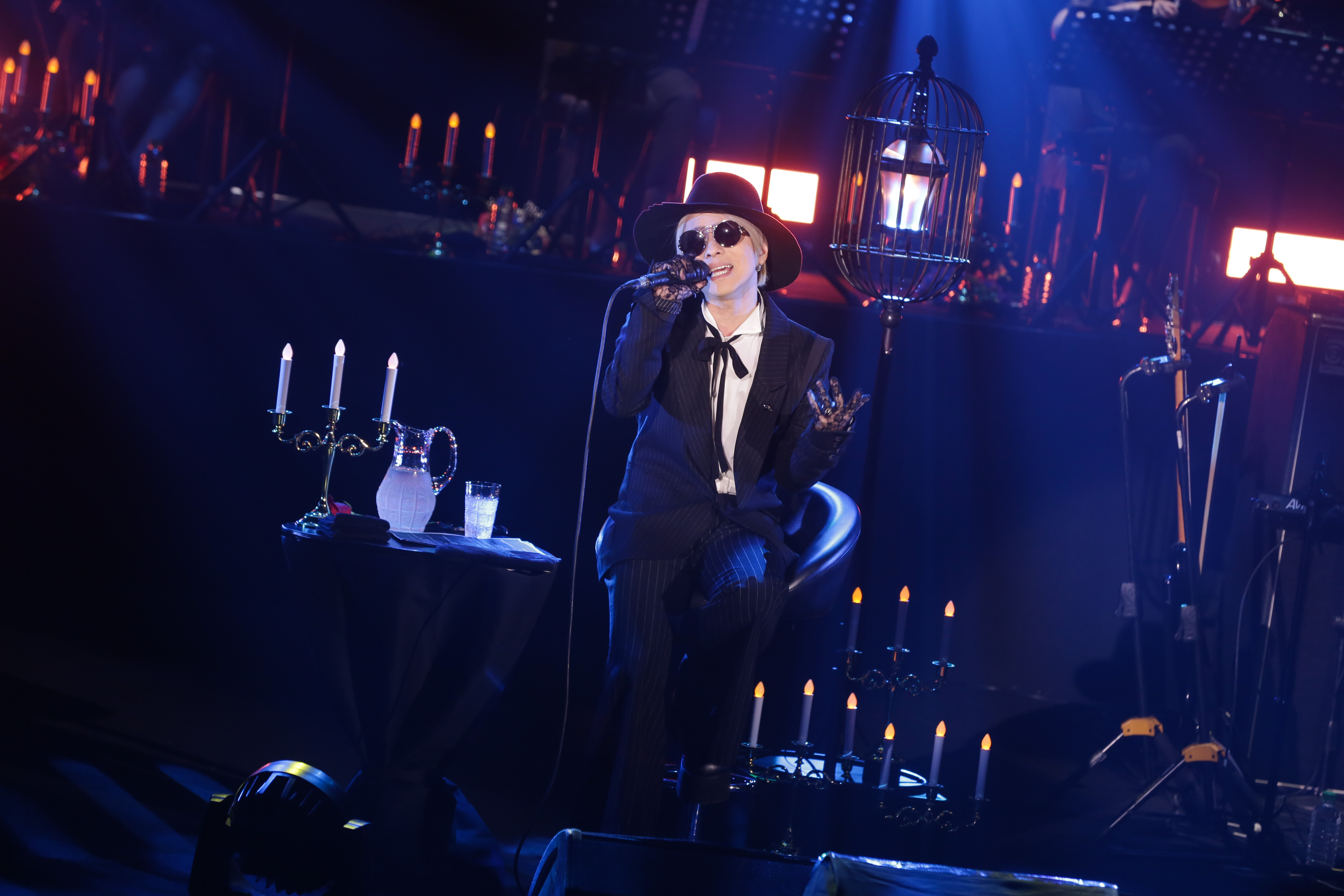 日本彩虹樂團主唱HYDE在台灣舉行個人演唱會，共帶來18首精彩歌曲。