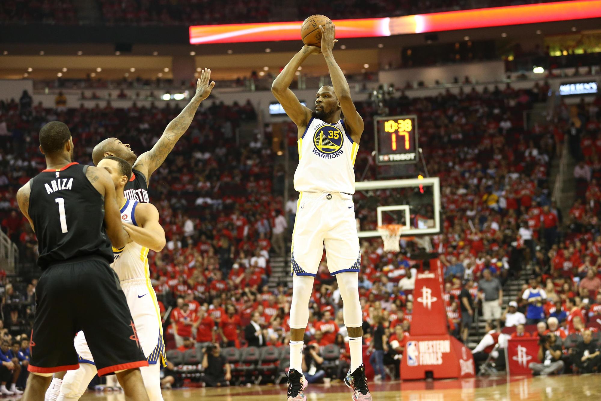 杜蘭特(Kevin Durant)狂轟37分,幫助勇士以119比106分擊敗火箭,拿下西區冠軍賽首勝。(東方IC)