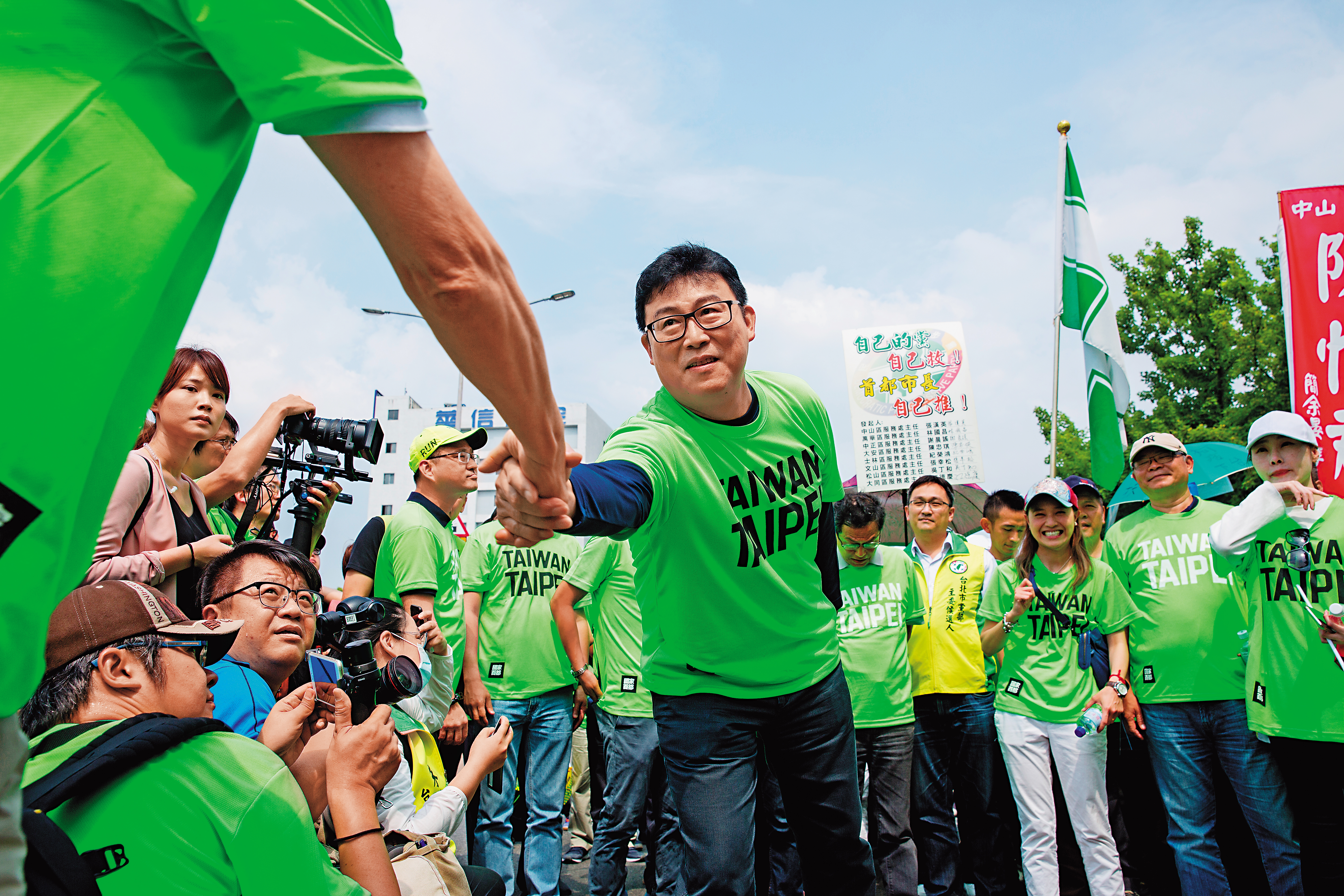 爭取民進黨提名的立委姚文智,在422大遊行之後聲勢漸高。
