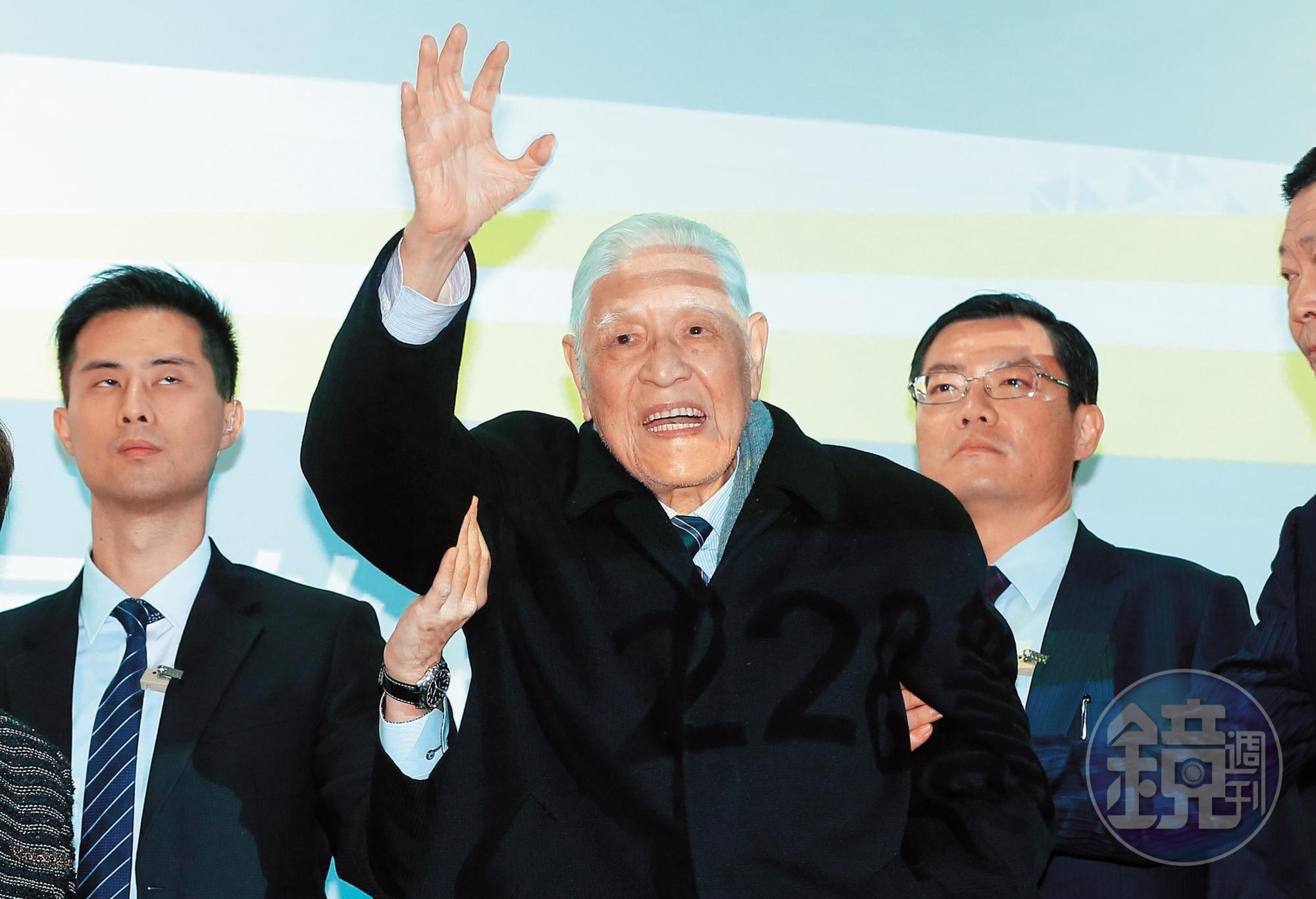 柯陣營與綠營友柯派希望前總統李登輝出面支持柯綠合作,但遭婉拒。