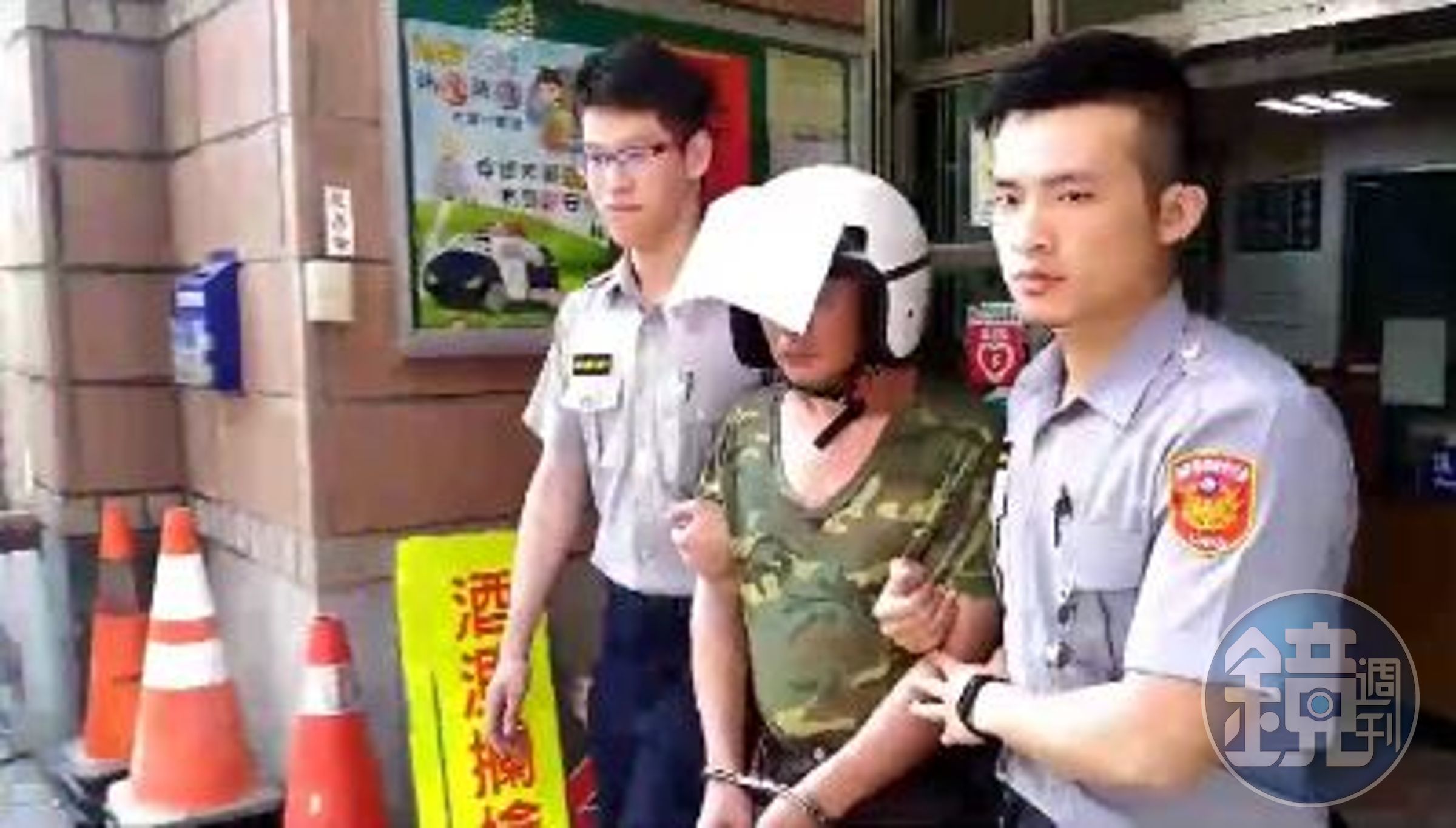 李姓男子供稱原本只是想持刀比畫，結果一時情緒失控，傷害至親。（警方提供）