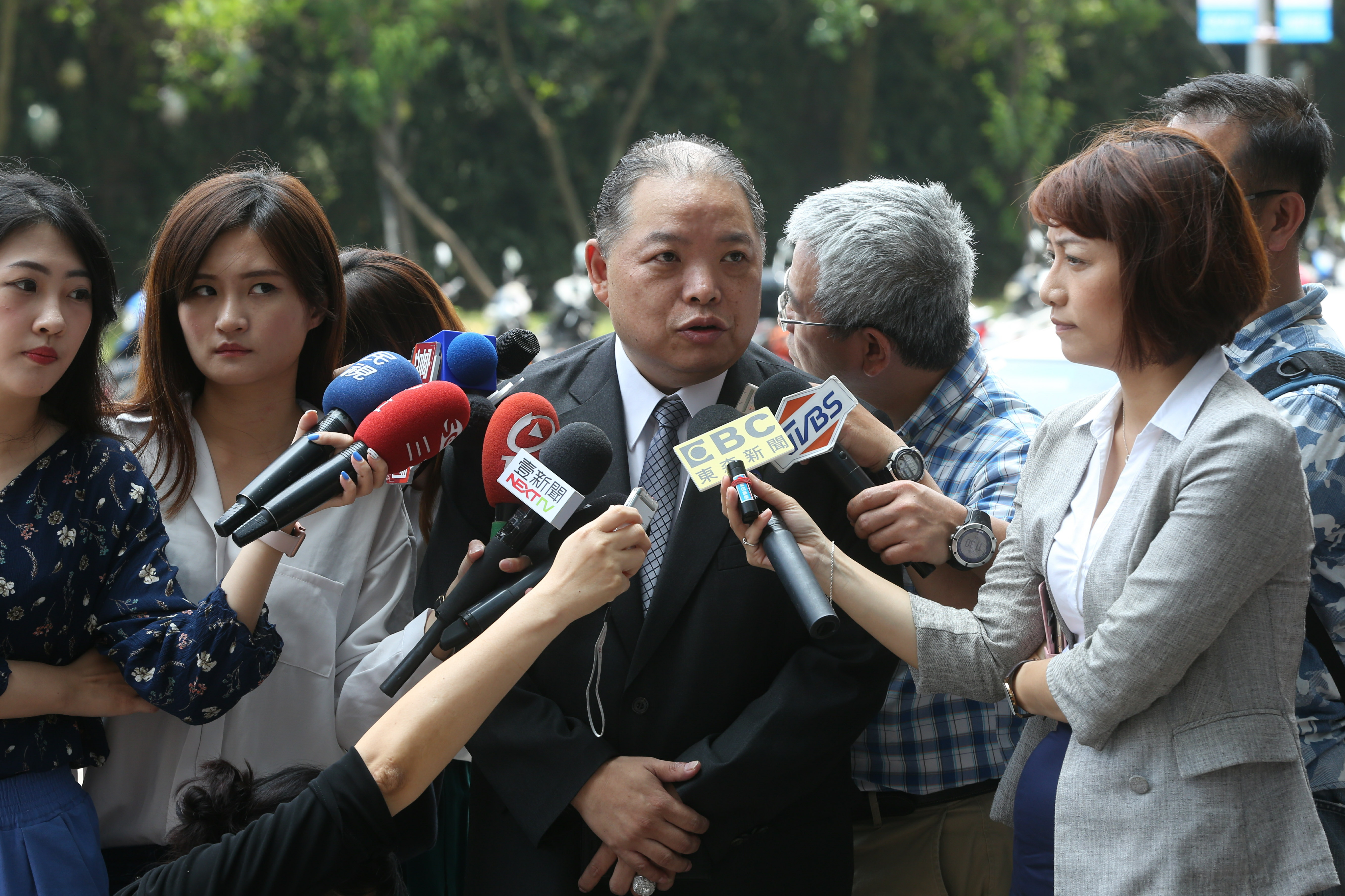 選對會成員、台北市黨部主委黃承國。