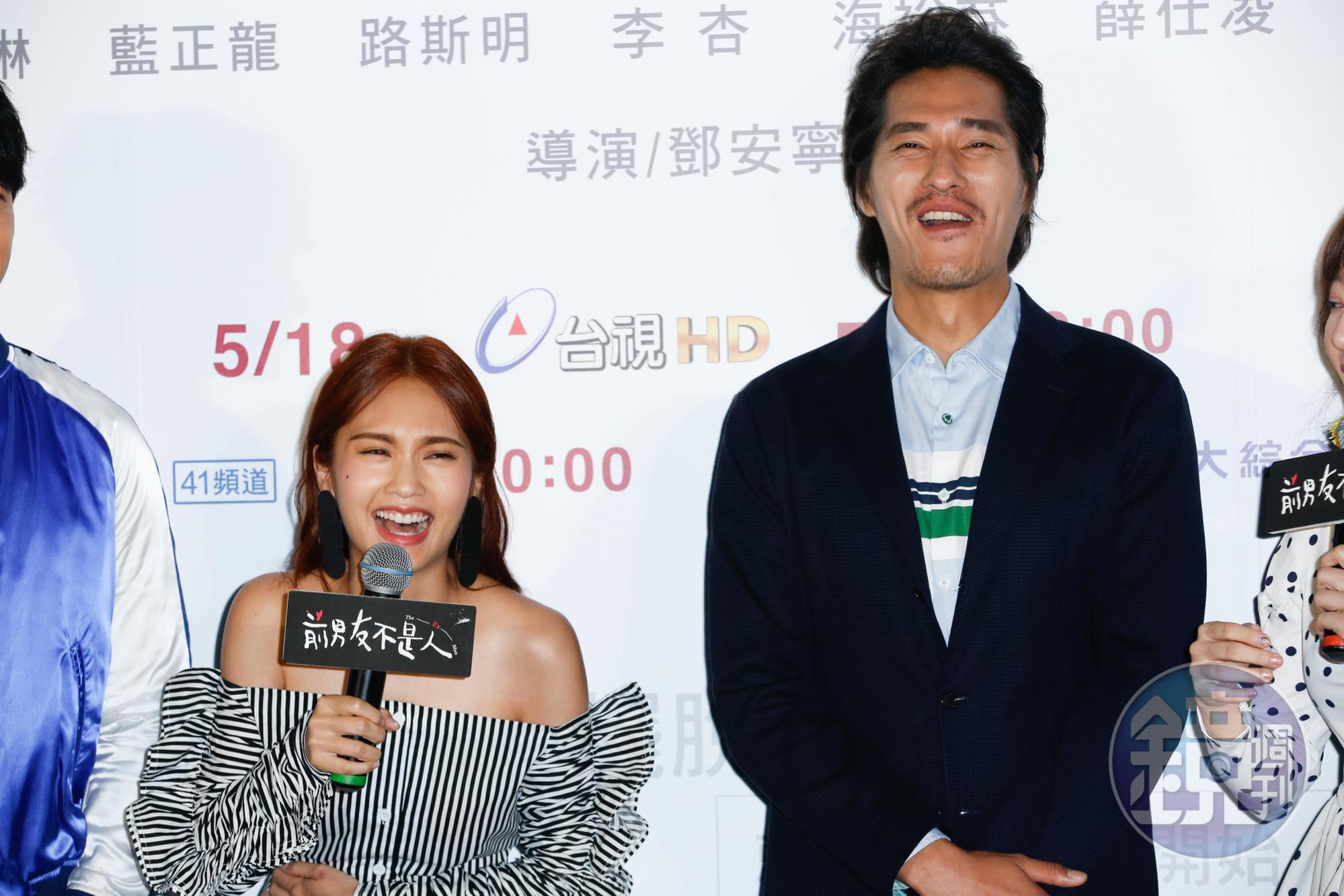 藍正龍與楊丞琳再扮高中生，兩人都覺得容貌不太是問題，難在如何找回年輕時的眼神表情。