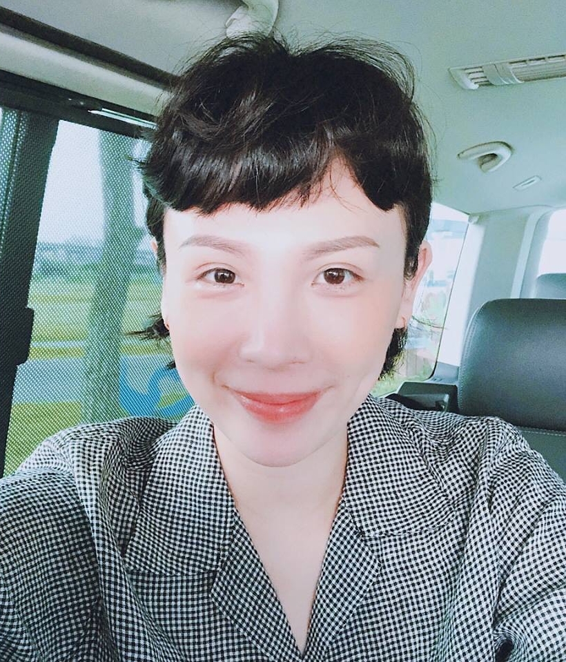 懷孕的魏如萱，今年與陳珊妮一起入圍最佳作曲人。（翻攝自魏如萱臉書）