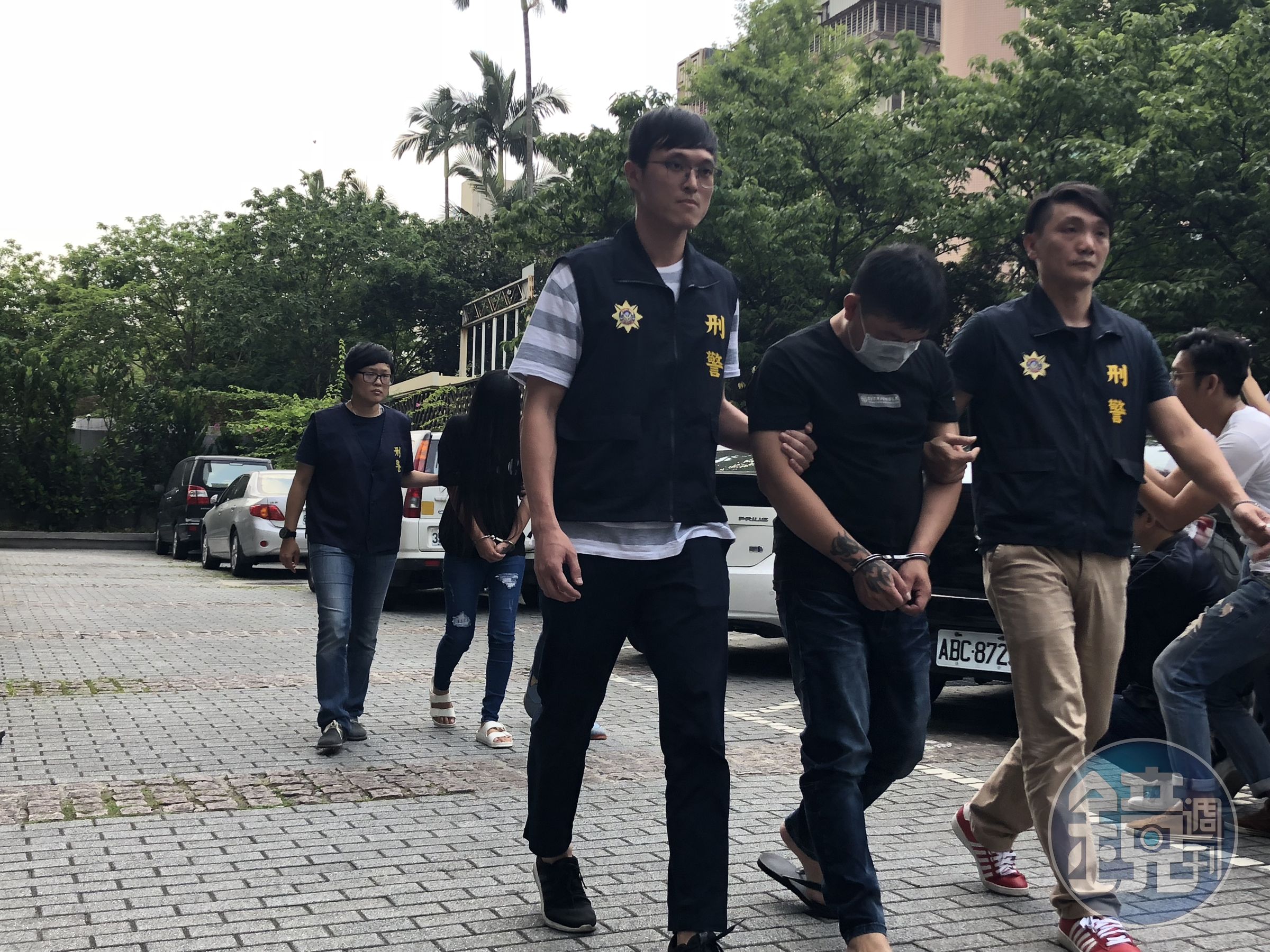 林姓情侶檔涉嫌走私大批槍彈。（刑事局提供）