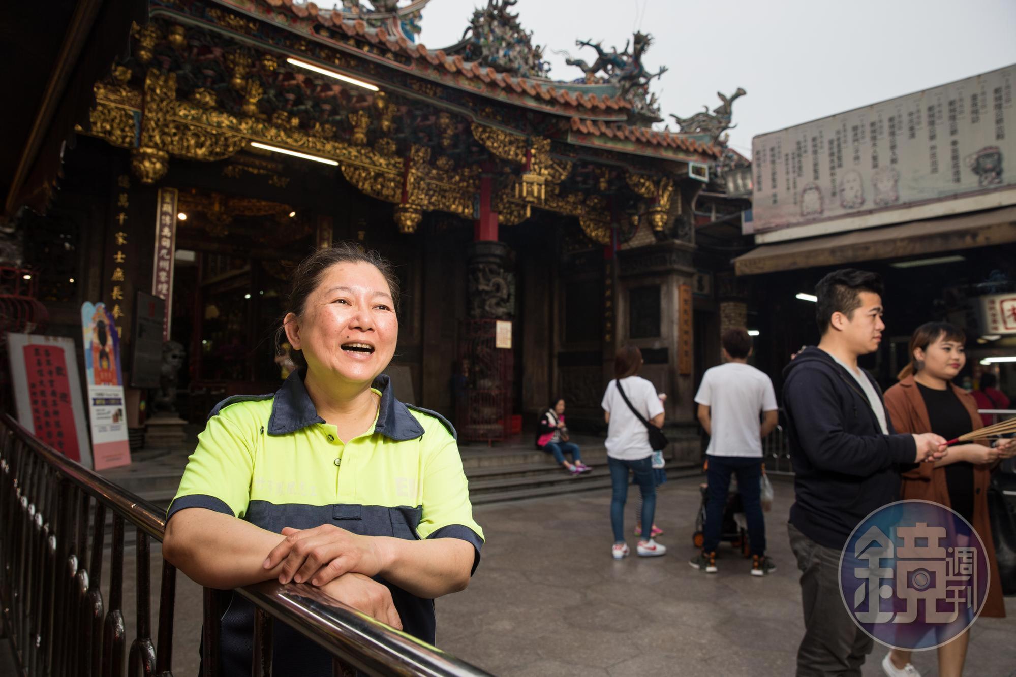 陳美枝自幼在新竹城隍廟旁長大,對城隍爺信仰虔誠,對生死亦有所領悟。