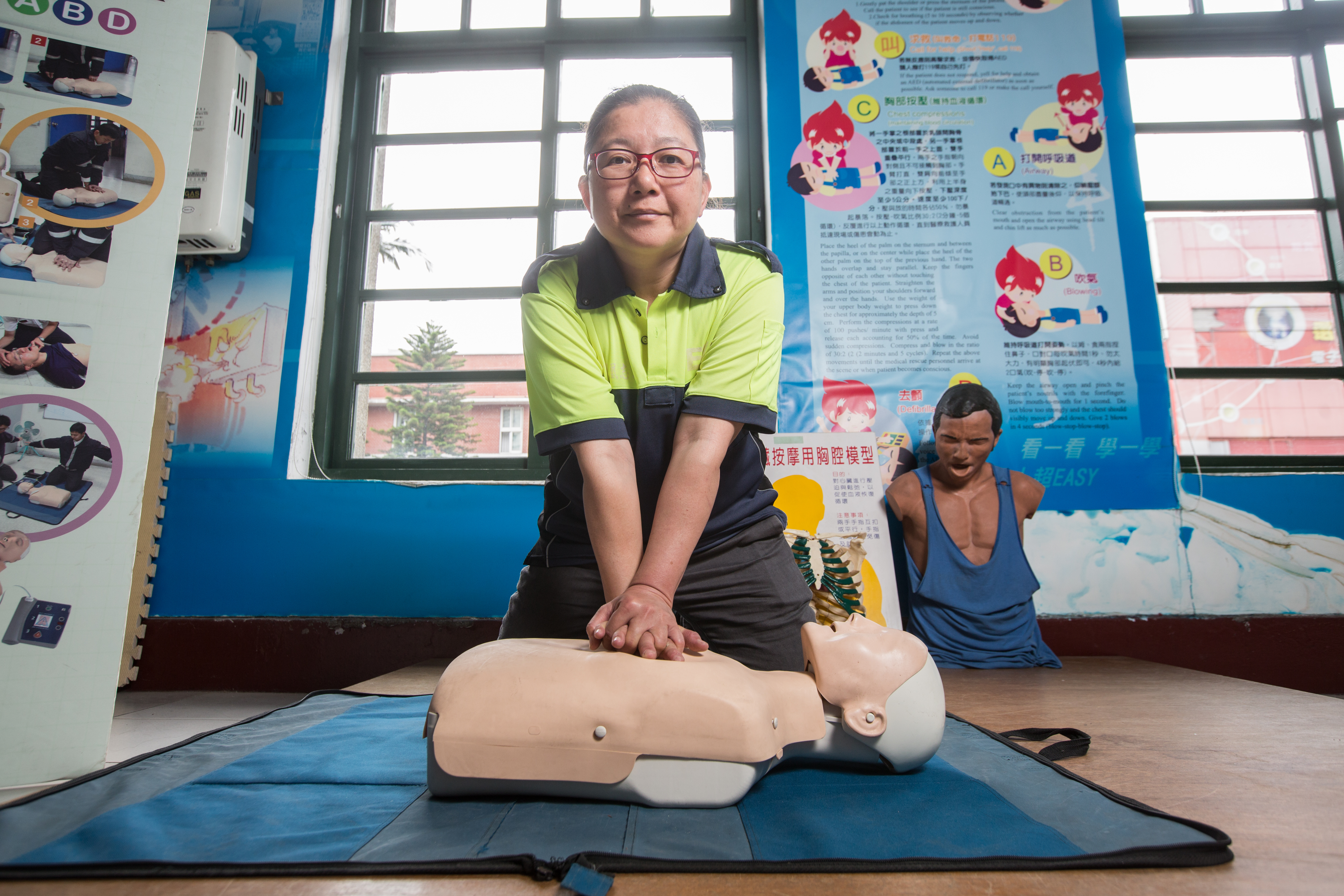 因為跑救護，陳美枝看盡人生冷暖。