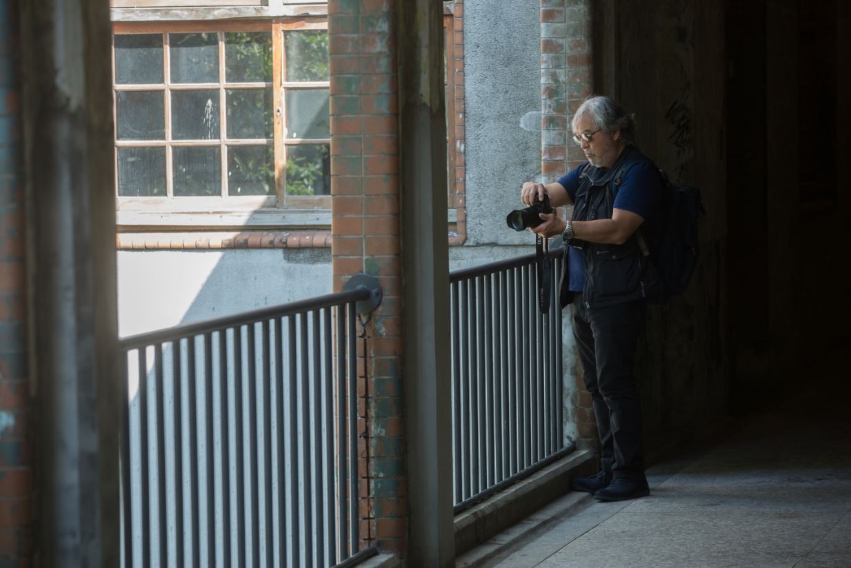 麥可山下說，攝影就是他的生活方式，他熱愛這門藝術，年近70了，他完全沒考慮退休。