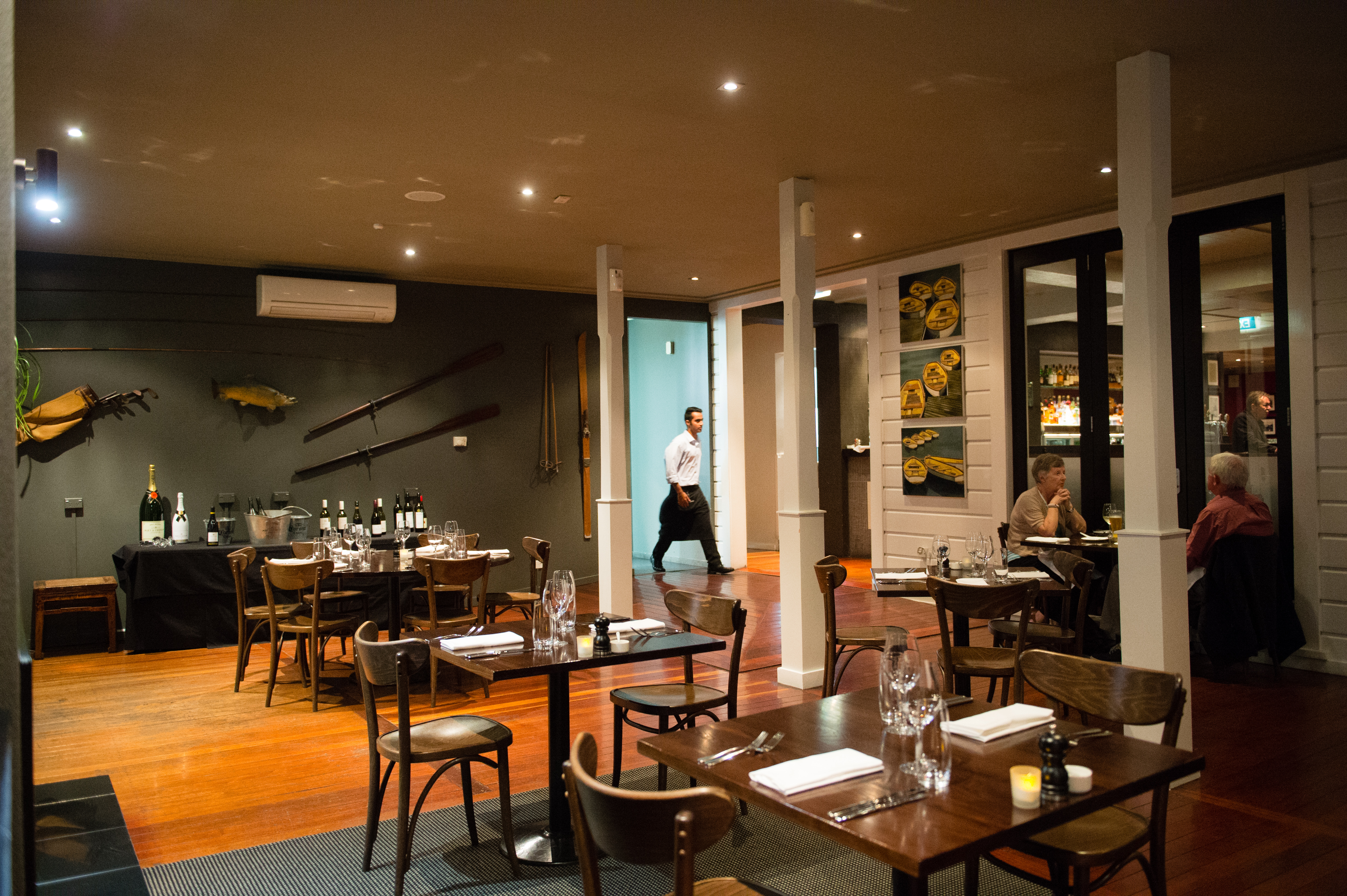 「Bistro Lago」有種慵懶、舒適的鄉村調性。