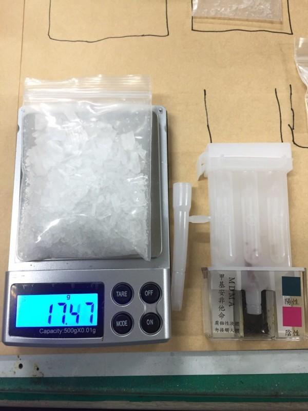 三分局勤工所查獲安毒及電子磅秤等。(警方提供)
