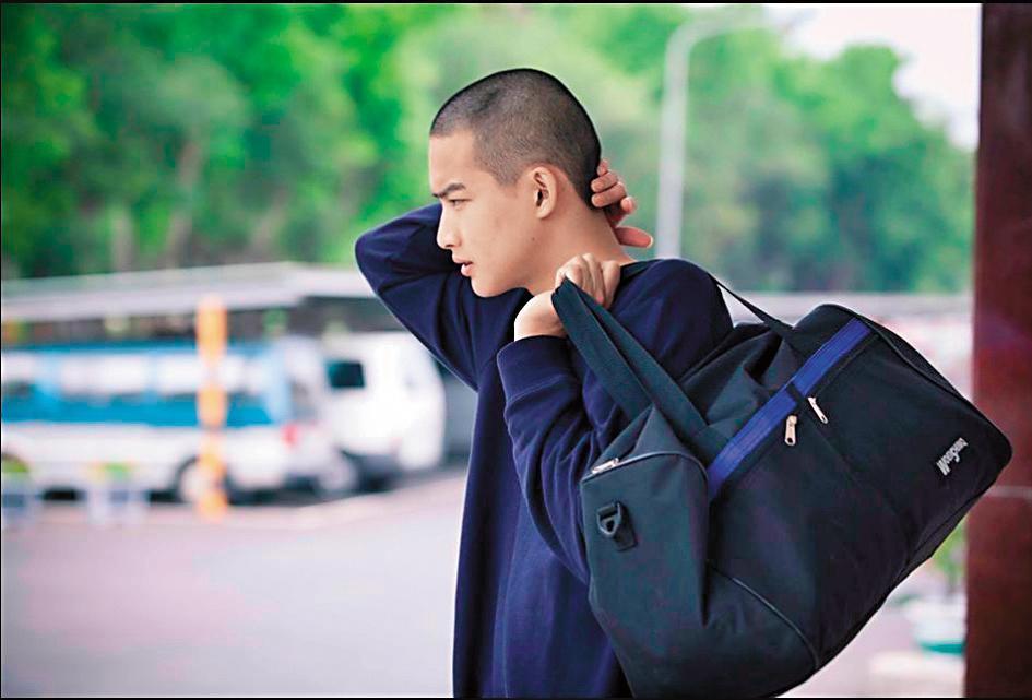 《刺蝟男孩》讓張庭瑚第一次演戲,就入圍金鐘獎最佳戲劇節目男主角。(翻攝自《刺蝟男孩》粉絲團)