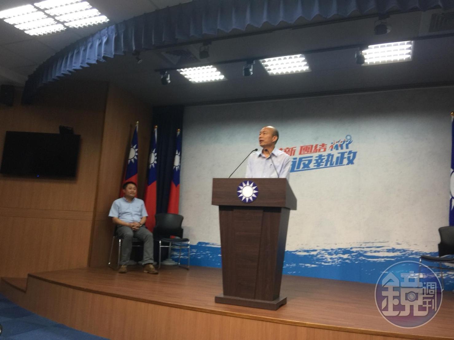 國民黨高雄市長初選民調由高雄市黨部主委韓國瑜出線。