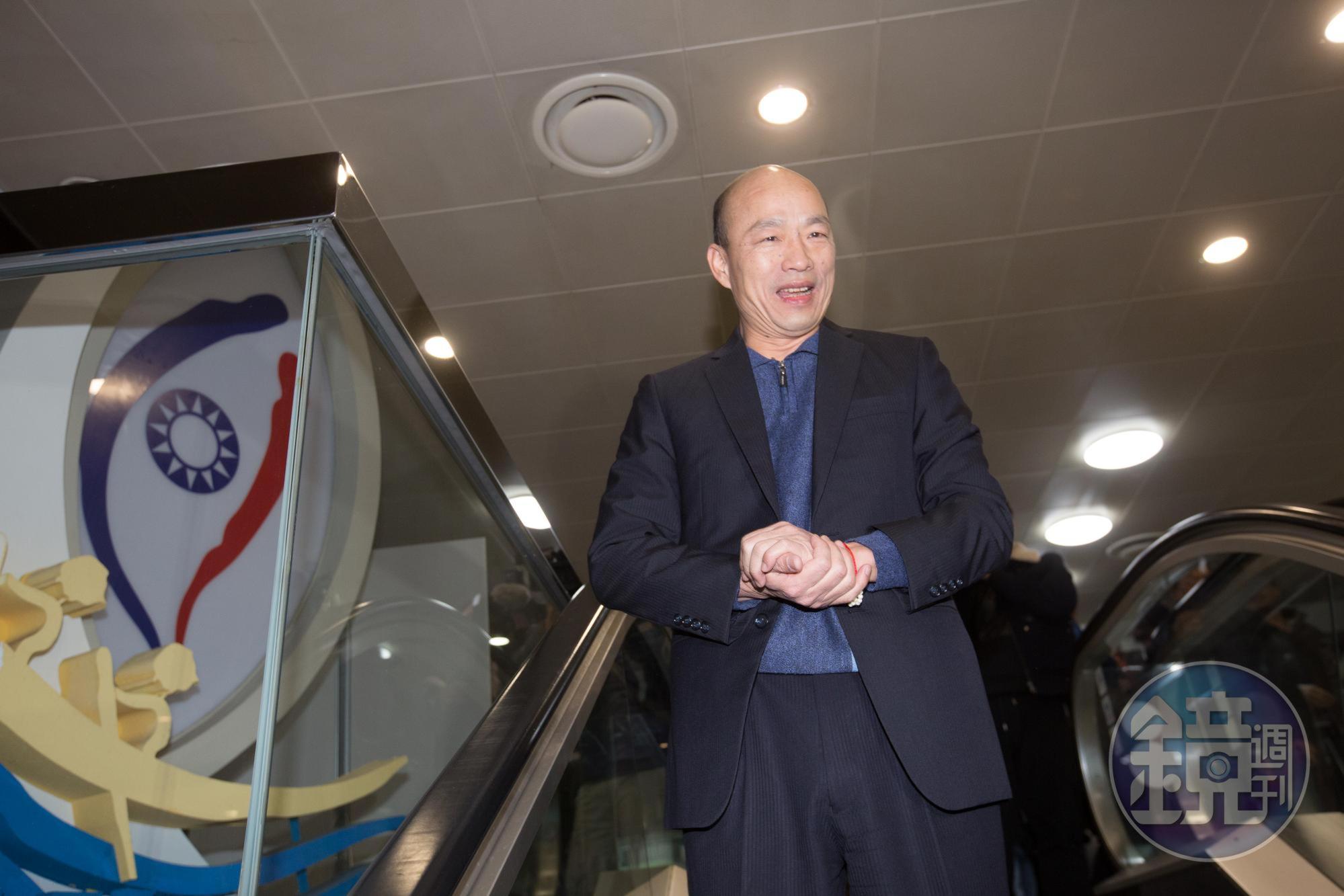 國民黨高雄市長初選民調結果出爐，高雄市黨部主委韓國瑜以平均支持率64.898%勝出。