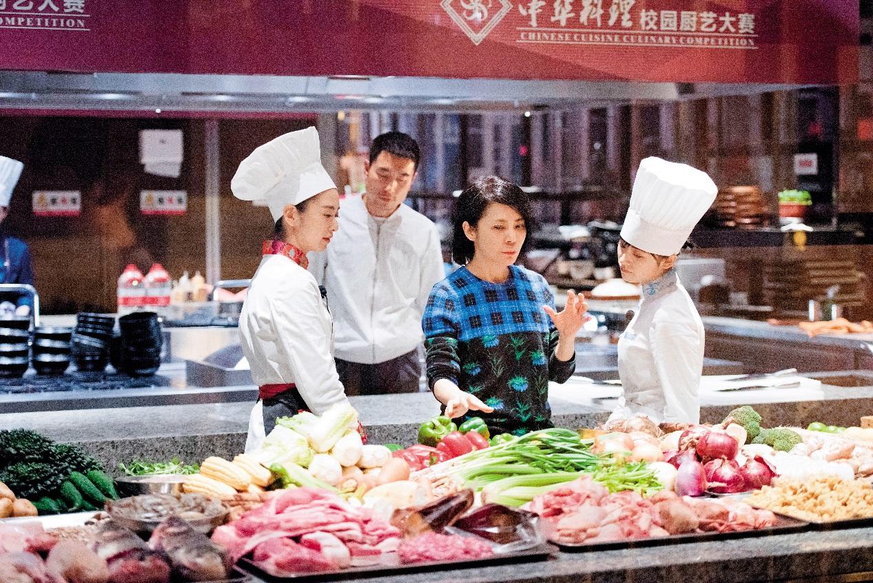 柴智屏認為選用新演員，給足夠時間與同劇演員培養感情及讀本，演出也會更自然真實。（北京萌樣提供）