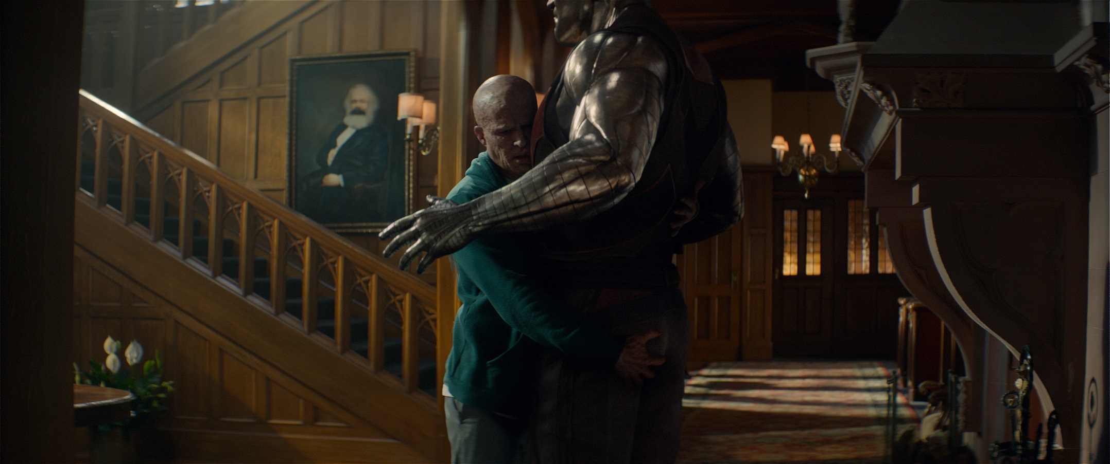 《死侍2》延續一貫風格，出現各種惡搞及嘲弄，鋼人與死侍也成為粉絲心目中的最佳CP。（福斯提供）