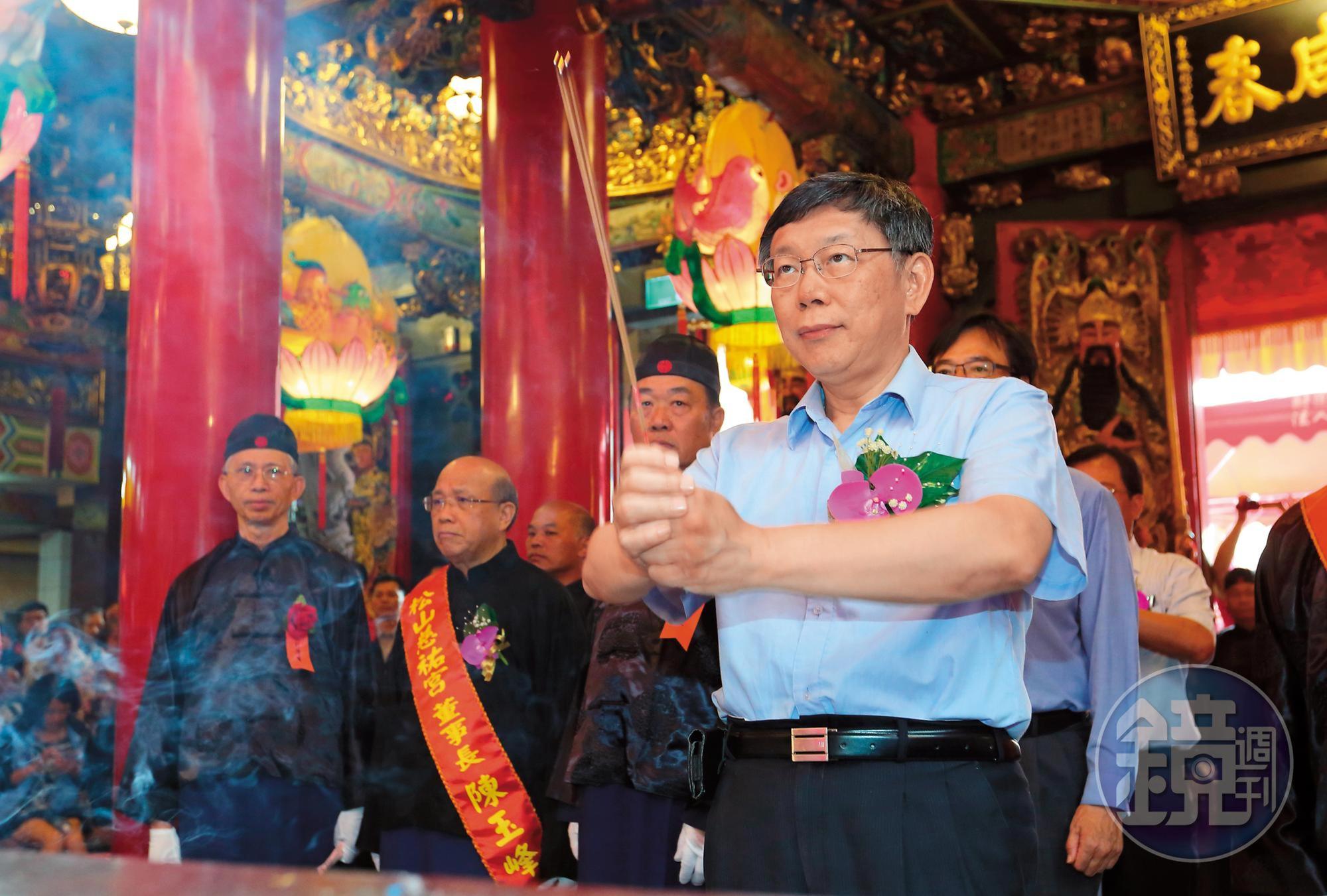 民進黨決定自提候選人，白色柯P這條市長連任之路，霎時間變得迢遙崎嶇，荊棘擋道。