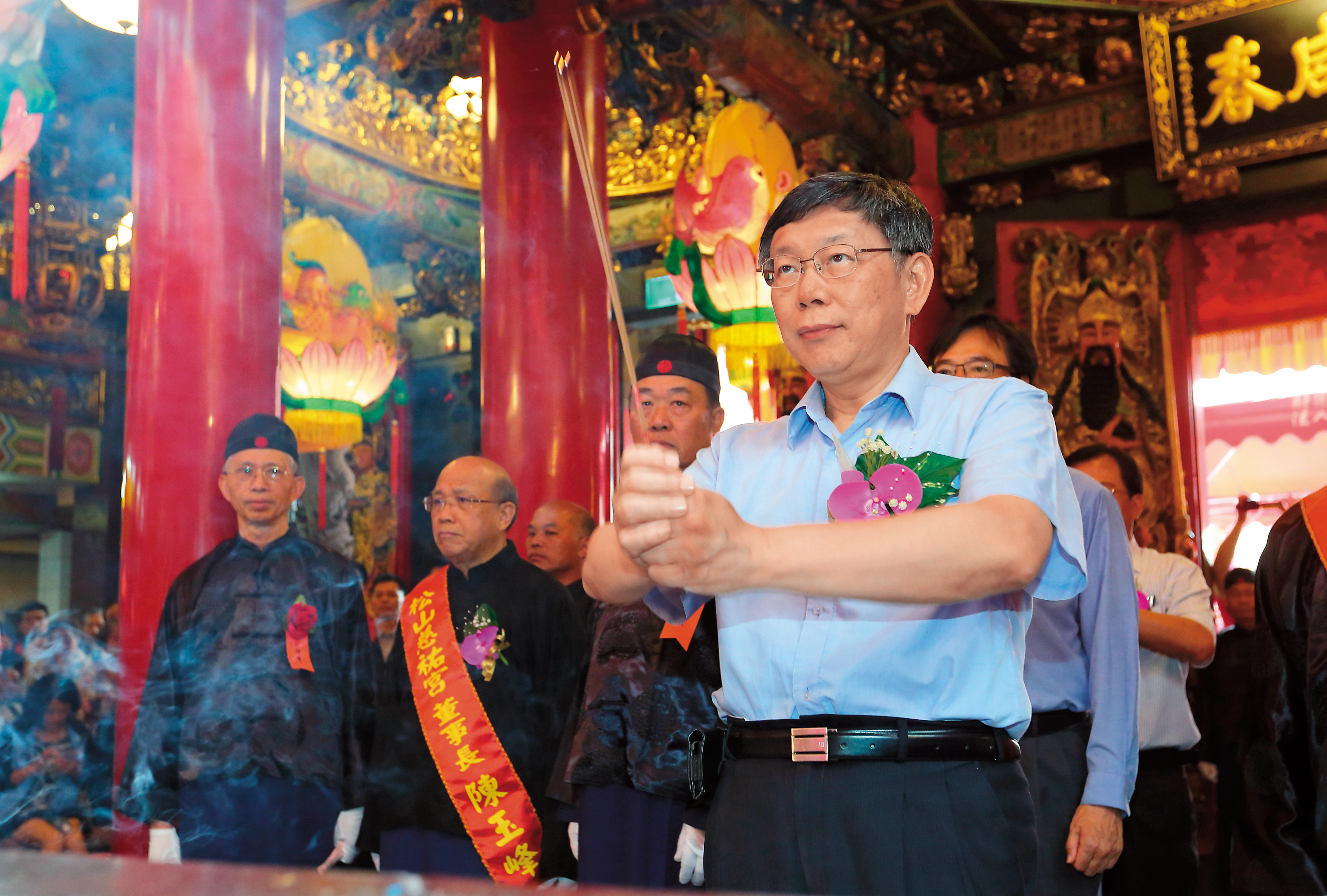 民進黨決定自提候選人，白色柯P這條市長連任之路，霎時間變得迢遙崎嶇，荊棘擋道。