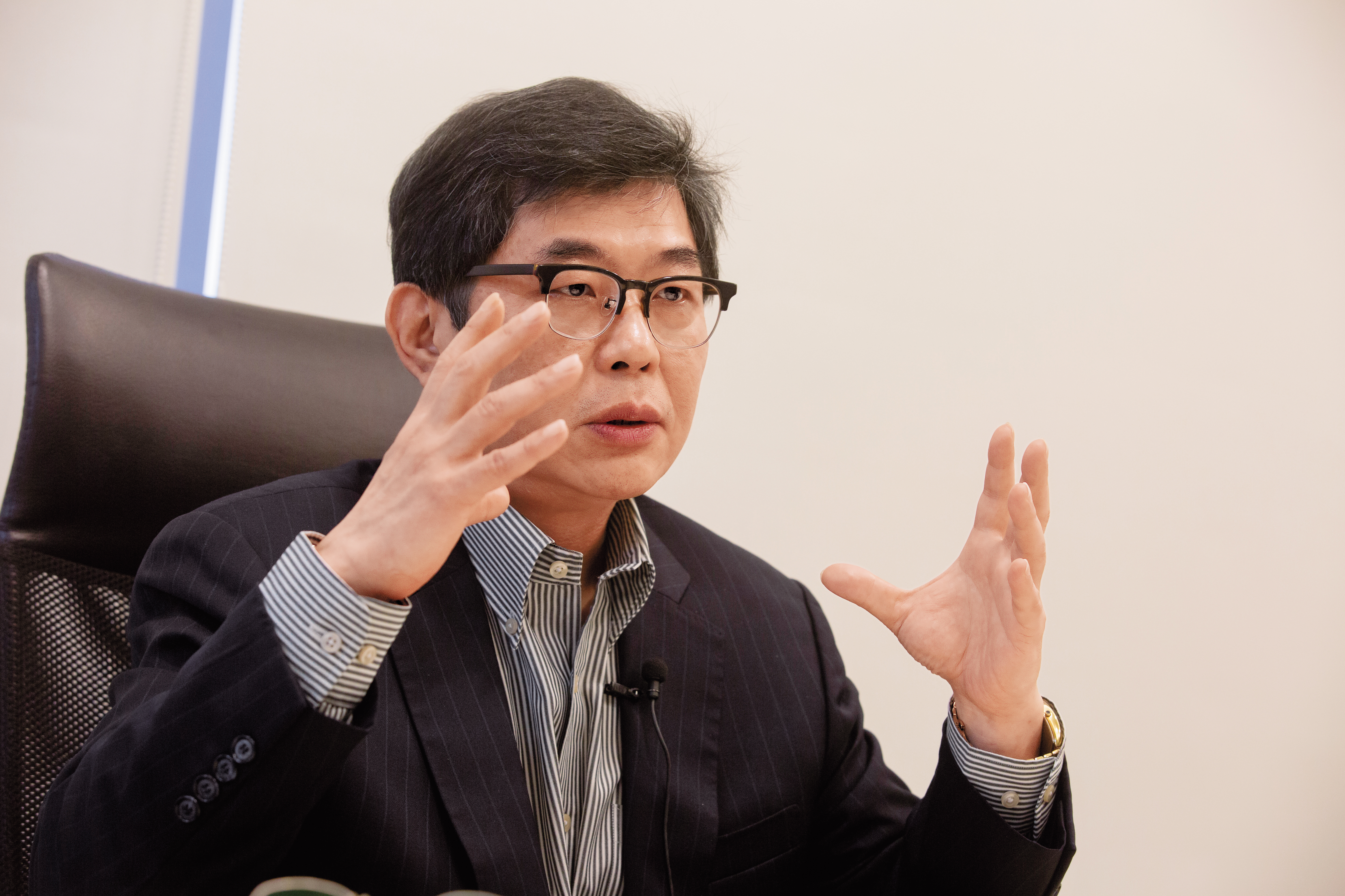 靖天集團董事長陸醒華認為，政府不但要鼓勵合拍，還要讓合拍變成常態。