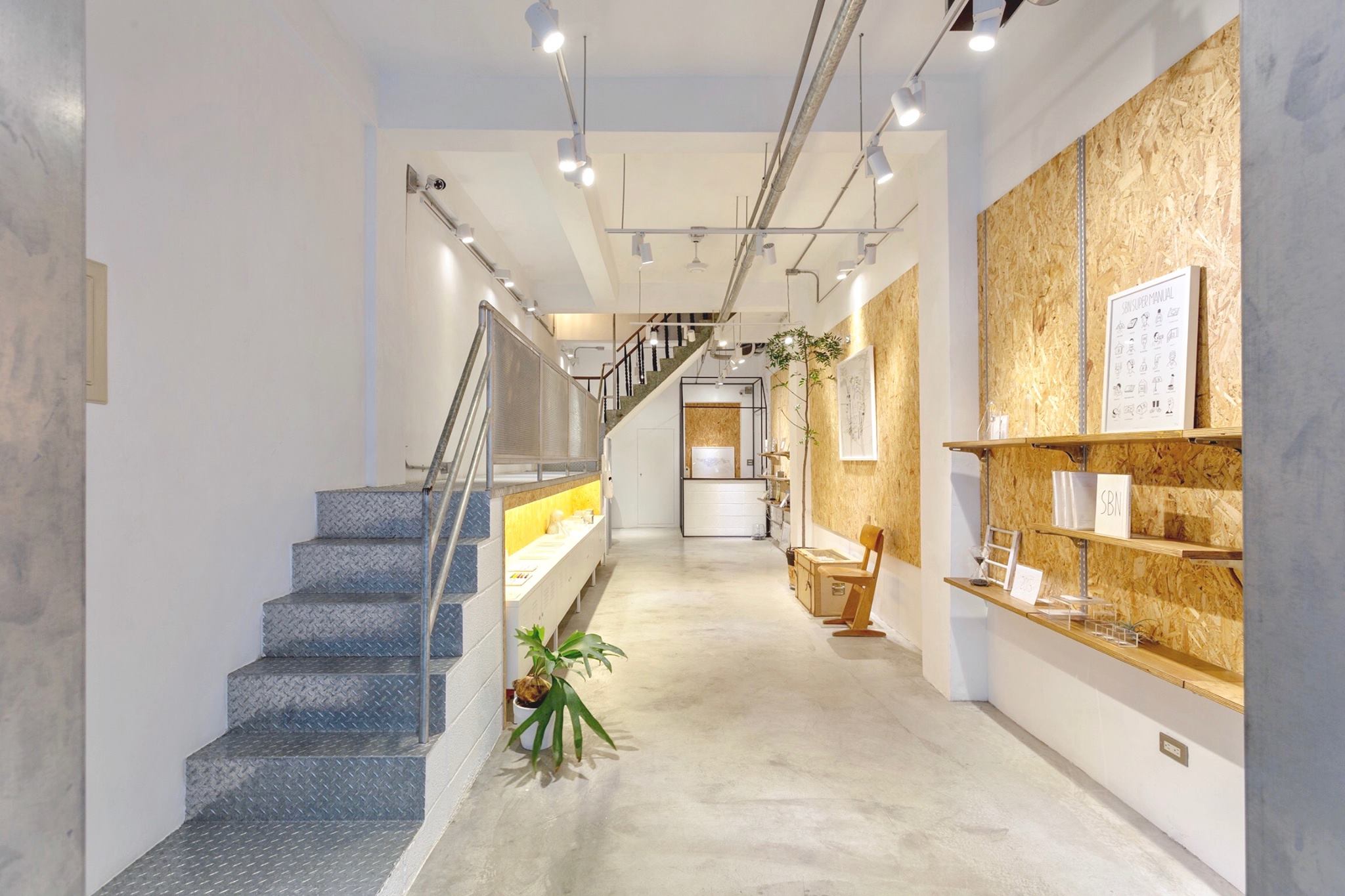 高雄特色青旅「下次見 SEE YA Hostel」今（22）日公告將歇業。（翻攝自「下次見 SEE YA Hostel」臉書）