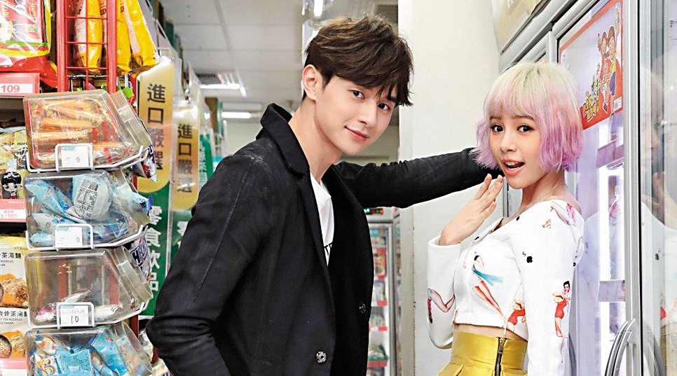 林明禎邀請張軒睿拍攝自己的單曲〈不是不愛〉MV。（種子音樂提供）