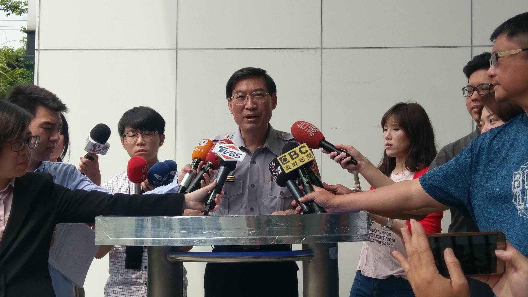 汐止分局分局長林故廷，針對偵查隊小隊長遭控為拚績效栽毒一案出面說明。（翻攝畫面）