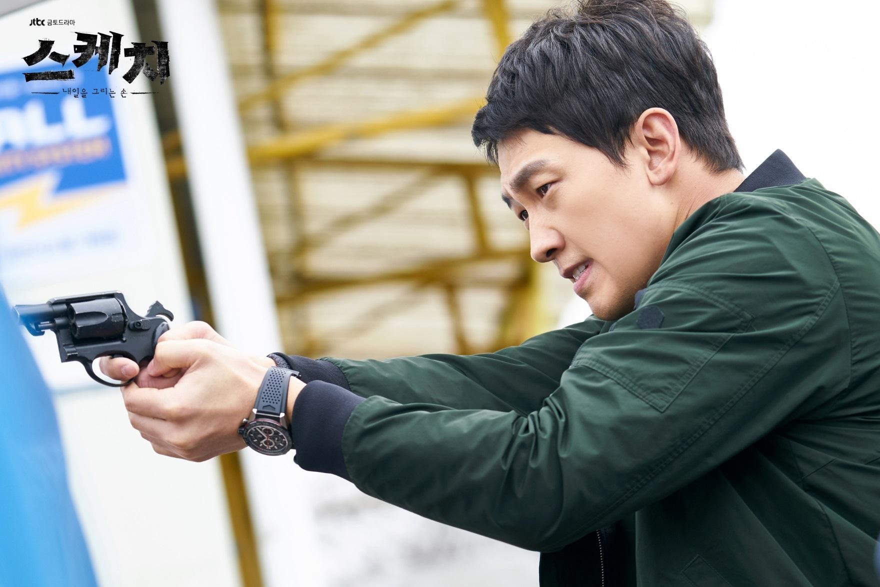 韓流天王Rain在新戲《素描S ketch》中飾演刑警，讓觀眾再次見識到他靈活俐落的好身手。（JTBC提供）